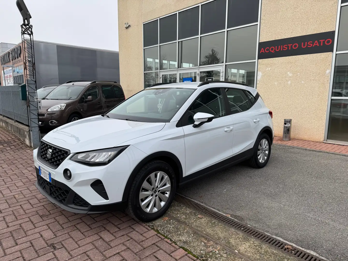 SEAT Arona 1.0 TSI 95cv Wit - 2