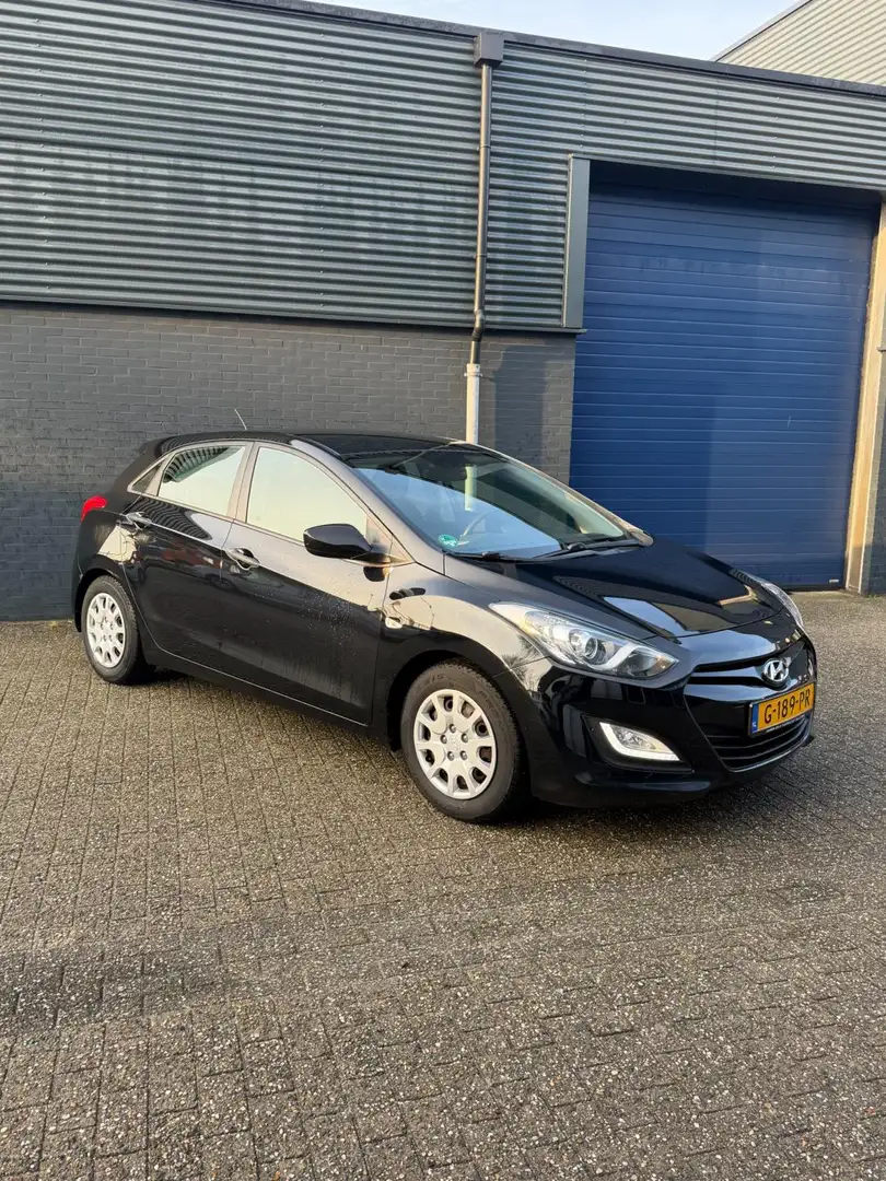 Hyundai i30 1.4 Schwarz - 2