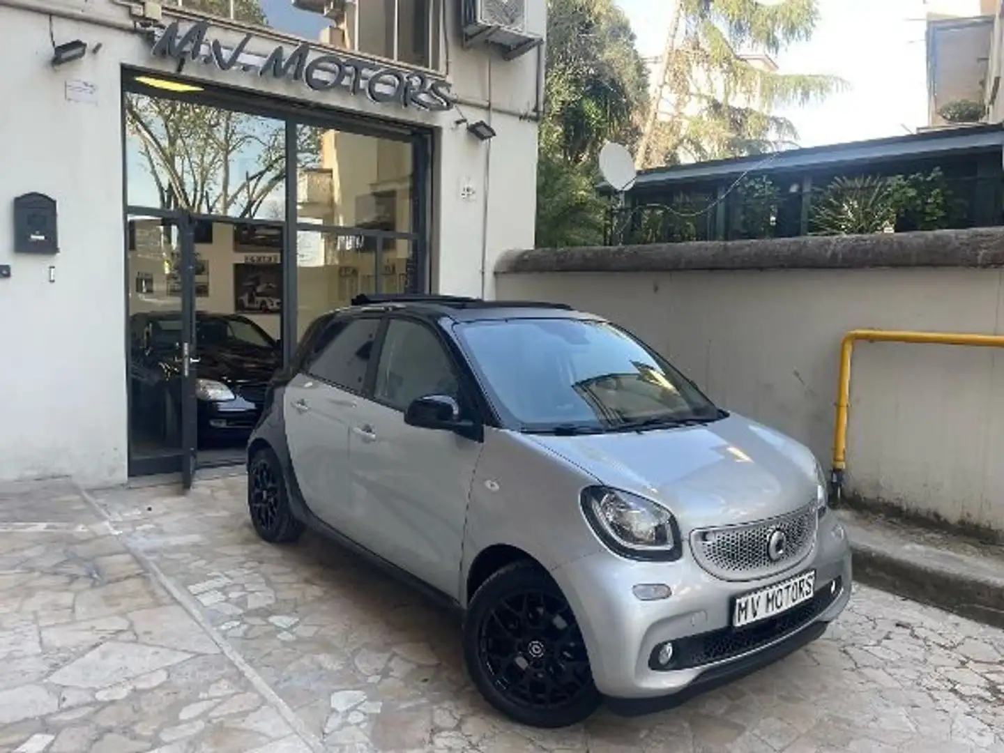smart forFour 0.9 t Prime 90cv twinamic Argento - 1