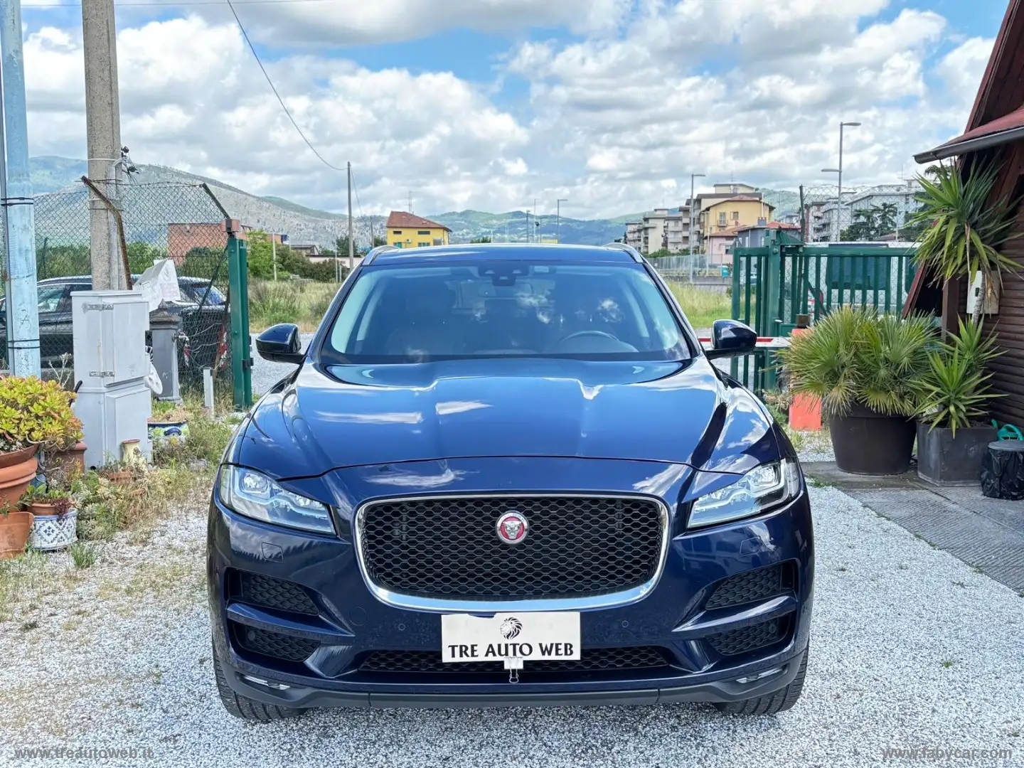 Jaguar F-Pace 2.0 D 240 CV AWD aut. Portfolio Blu/Azzurro - 2