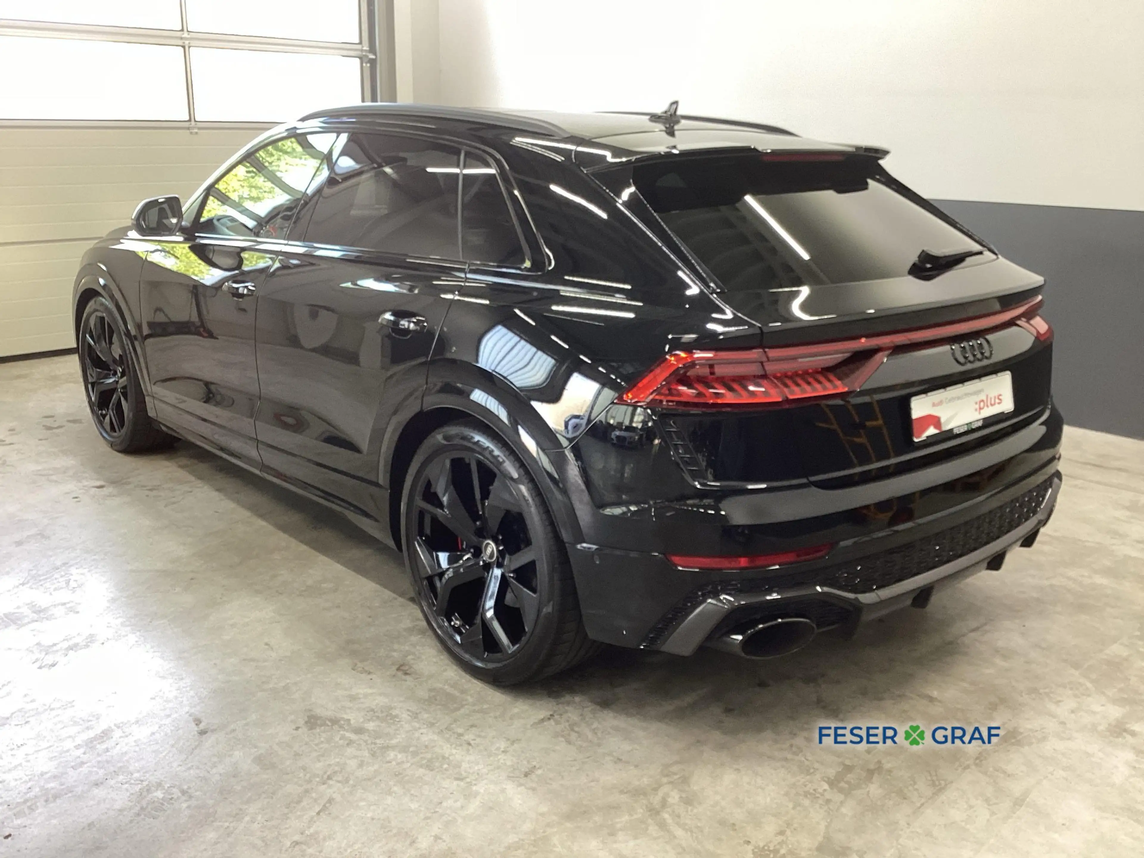 Audi RS Q8 Keramik Pano Stdhz. Matrix 360° HUD Carbon — photo 4