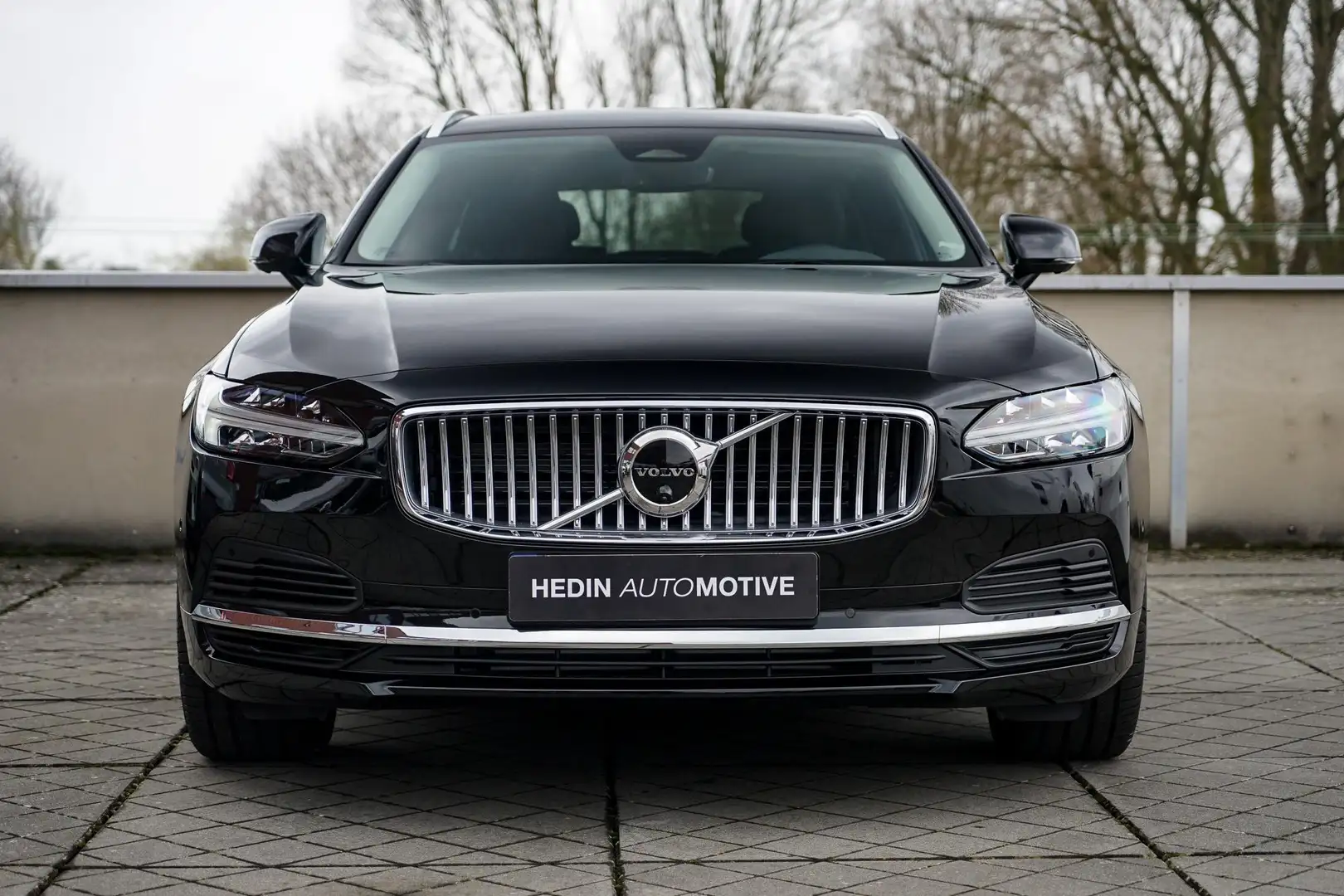 Volvo V90 T6 Recharge AWD plug-in hybrid Plus Bright | Morit Nero - 2