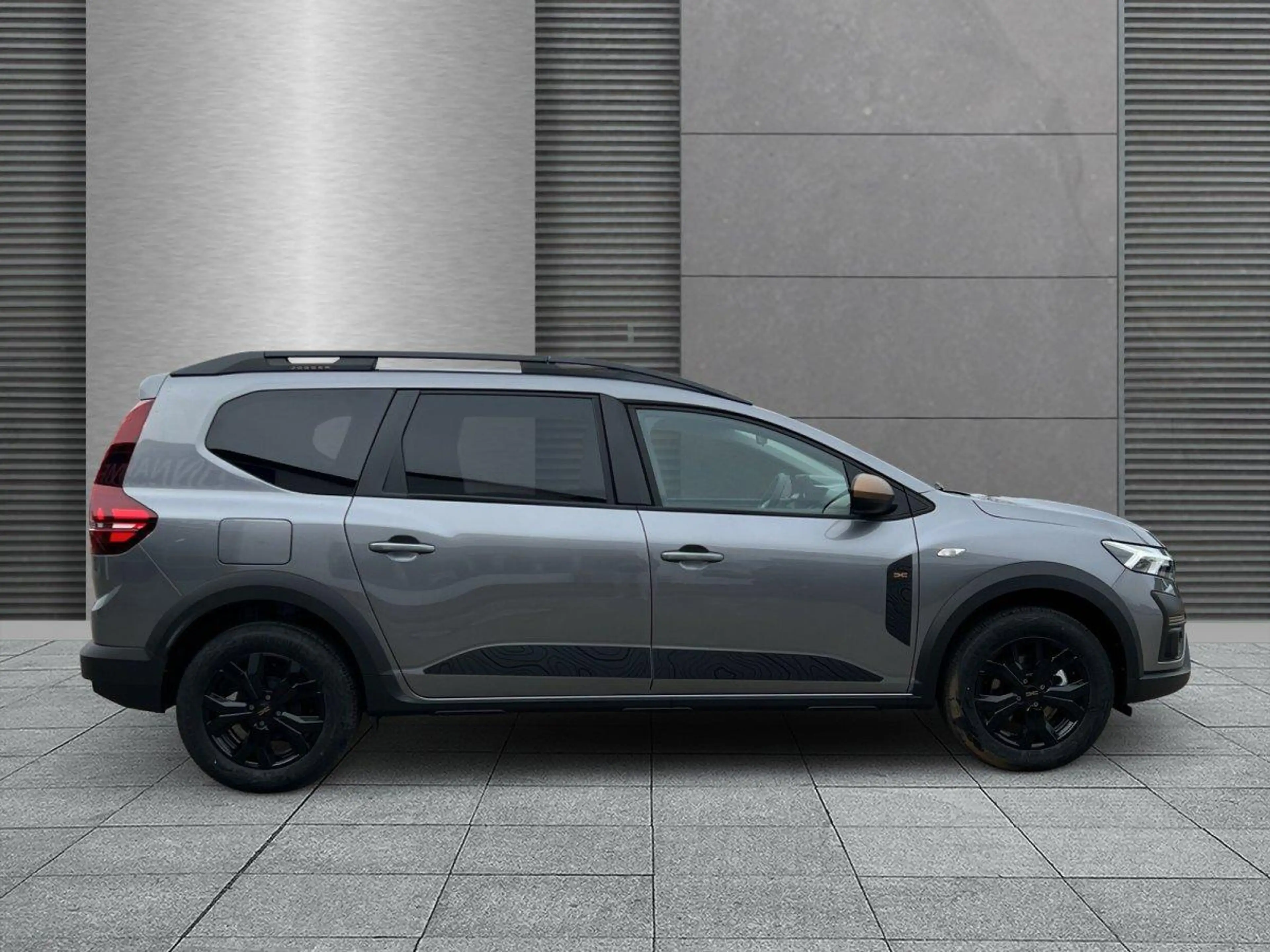 Dacia Jogger Extreme 5S SHZ+PDC+RFK+Navi Full-Hybrid 140 104... — photo 2