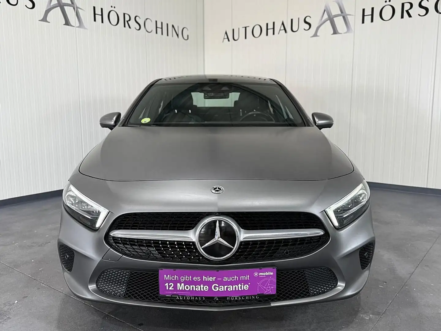 Mercedes-Benz A 200 d Limousine Aut. MOUNTAINGRAU MAGNO Grau - 2