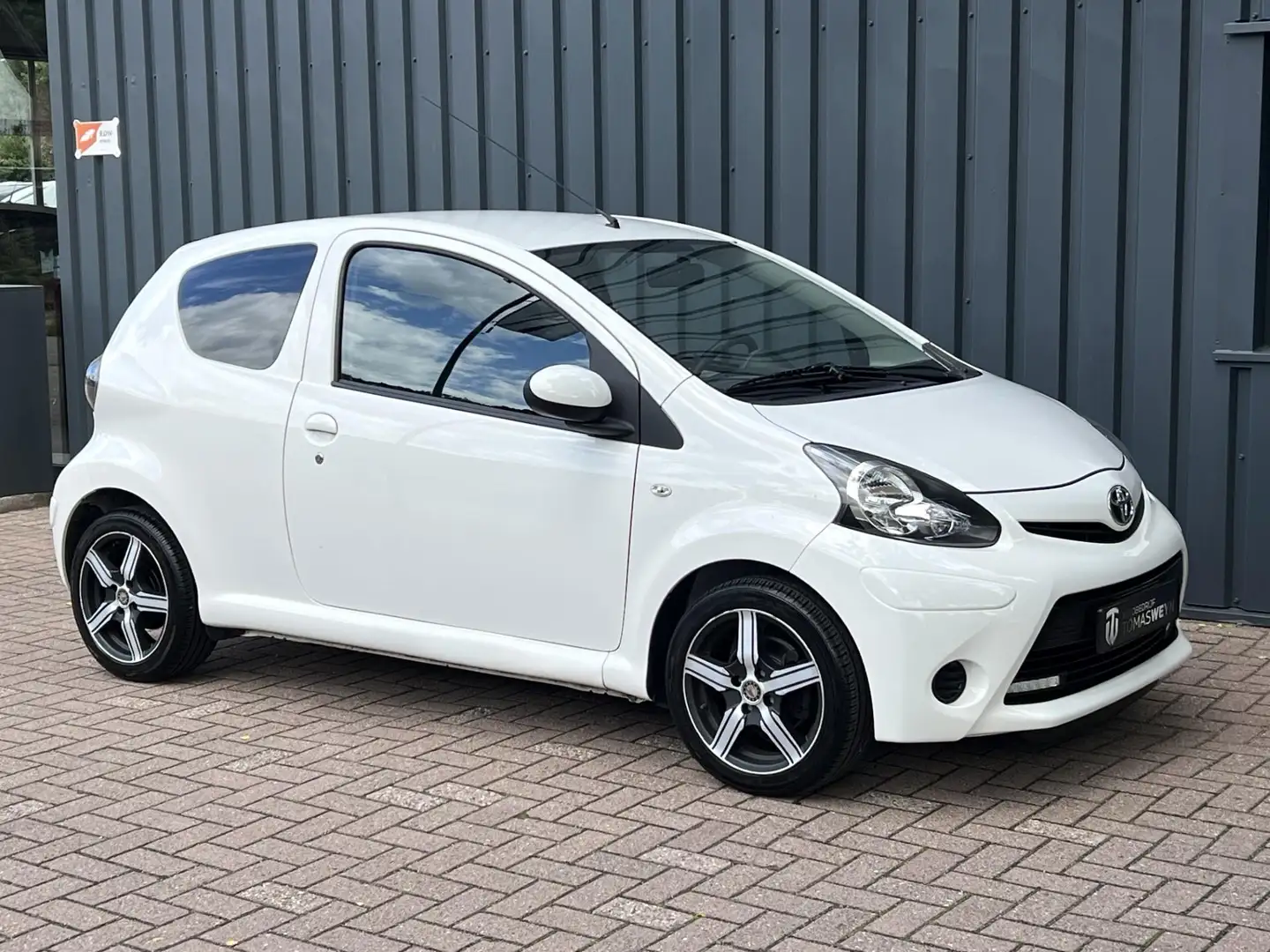 Toyota Aygo 1.0 VVT-i Aspiration AIRCO!/ONDERHOUDEN/COMPLEET!/ Blanco - 2