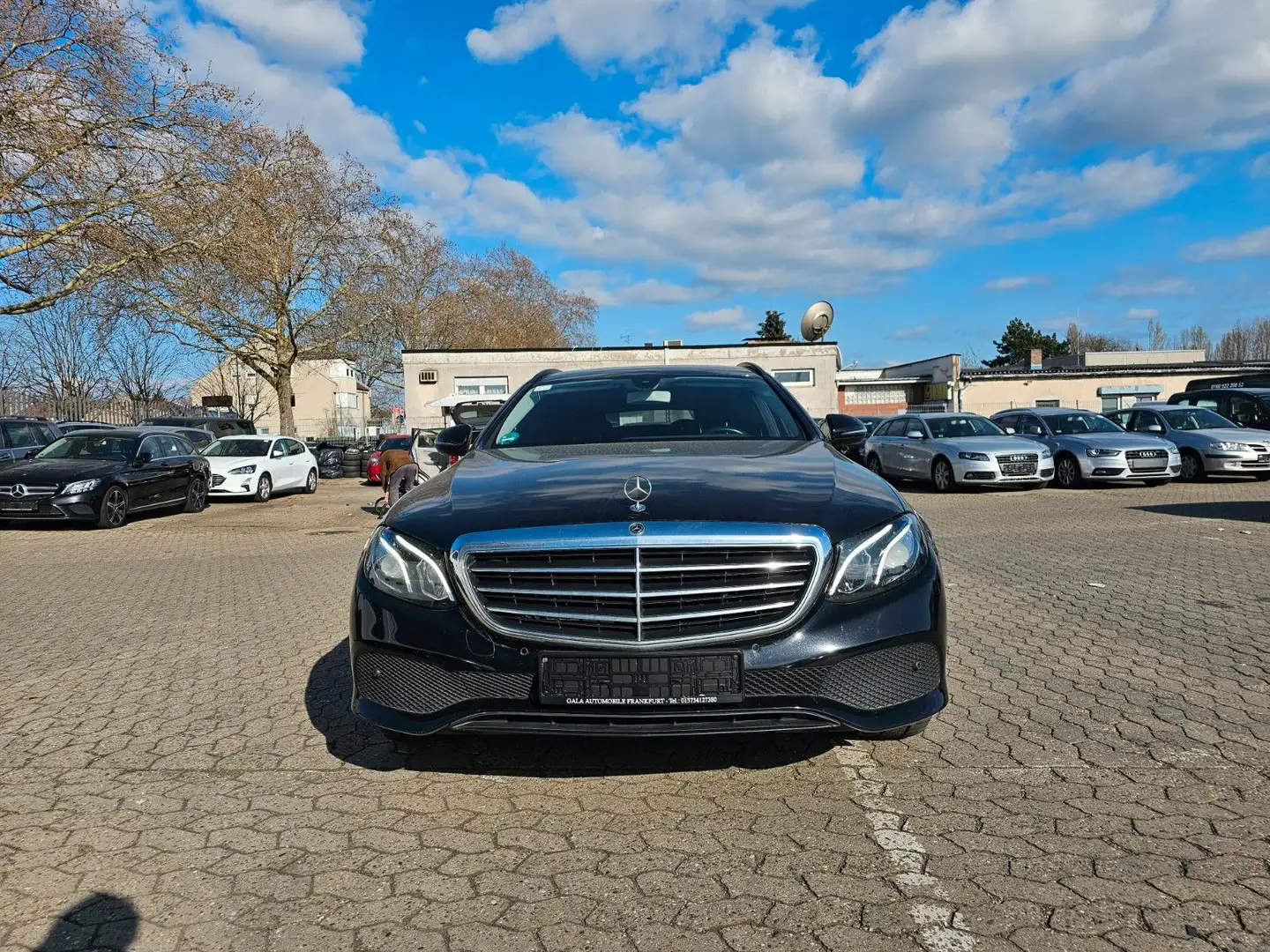 Mercedes-Benz E 300 de 9G*AHK*Kamera*TMP*SHZ*Tüv Neu*MWST. Zwart - 2