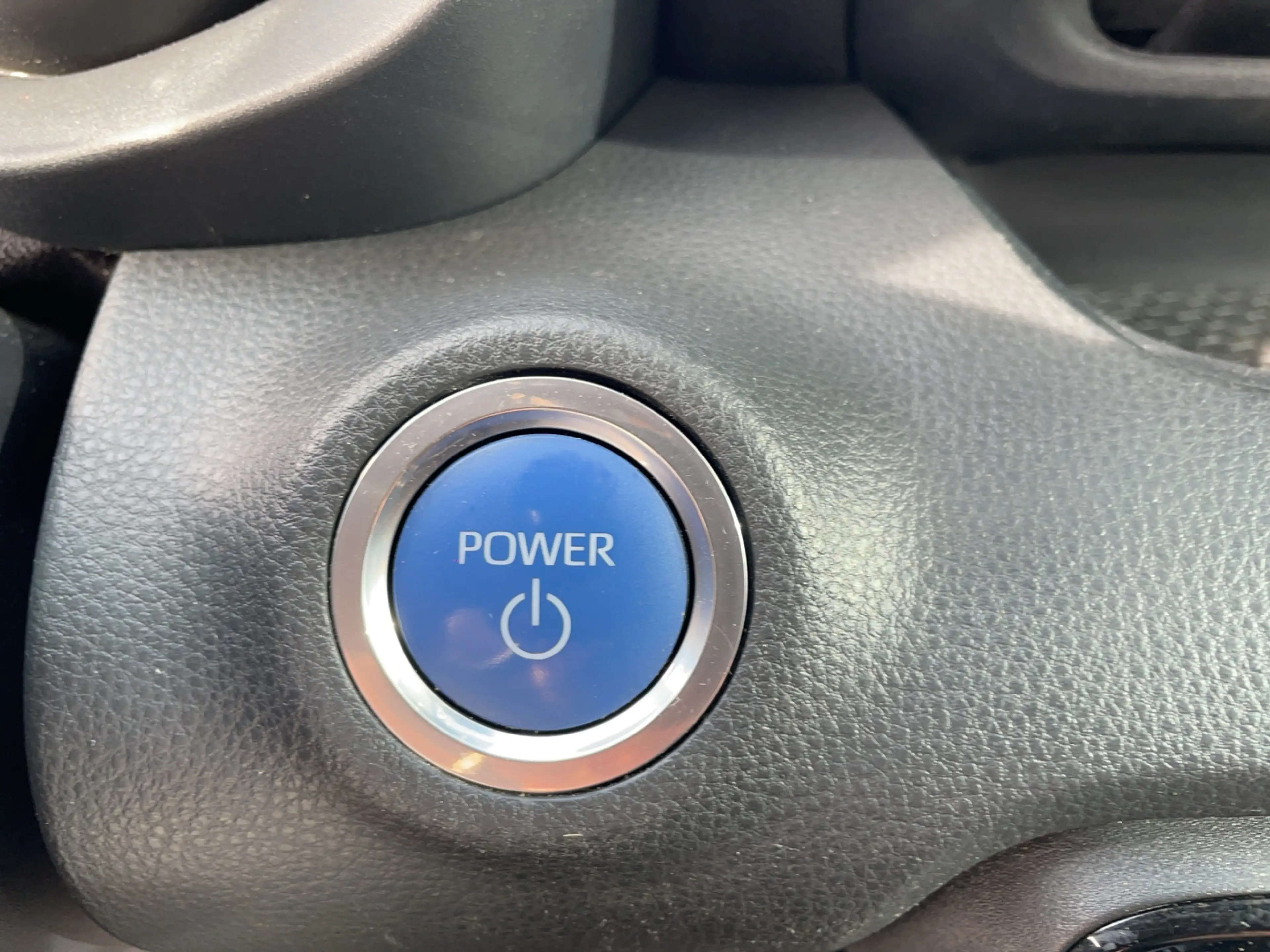 Toyota Yaris 1.5 Hybrid First Edition Keyless start | LMV | Nav — photo 7