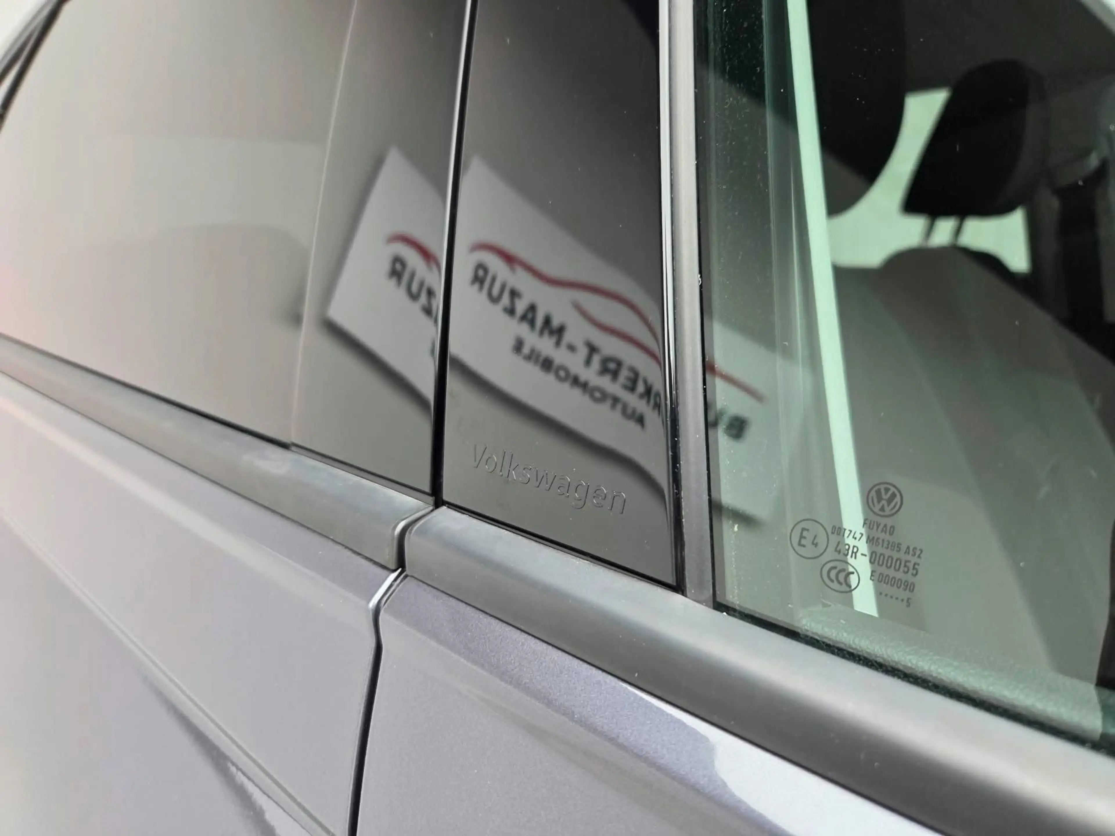 Volkswagen Taigo 1.0 TSI DSG Life *R2D*DAB*Kamera*ACC* — photo 17