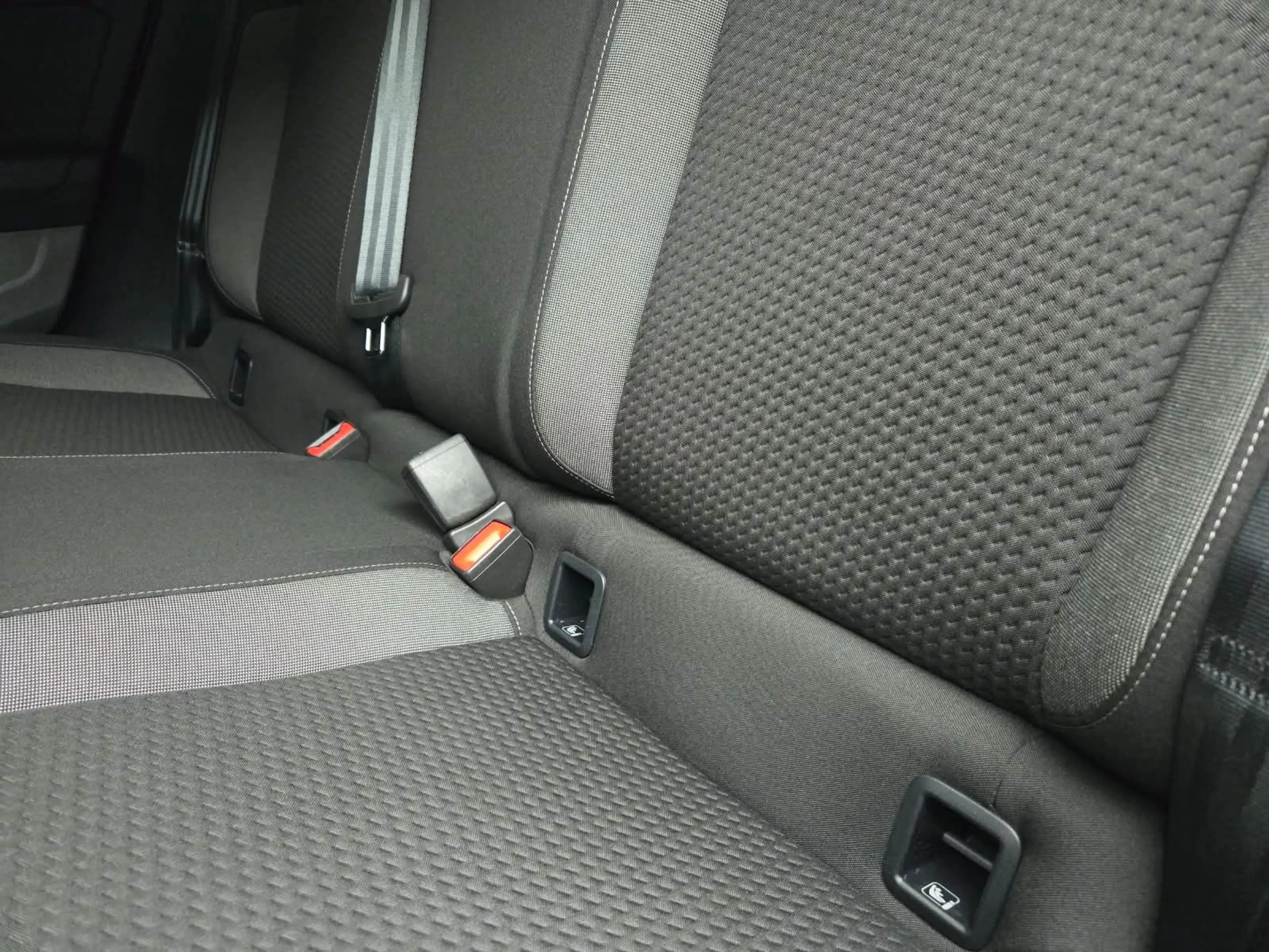 Volkswagen Taigo 1.0 TSI DSG Life *R2D*DAB*Kamera*ACC* — photo 38