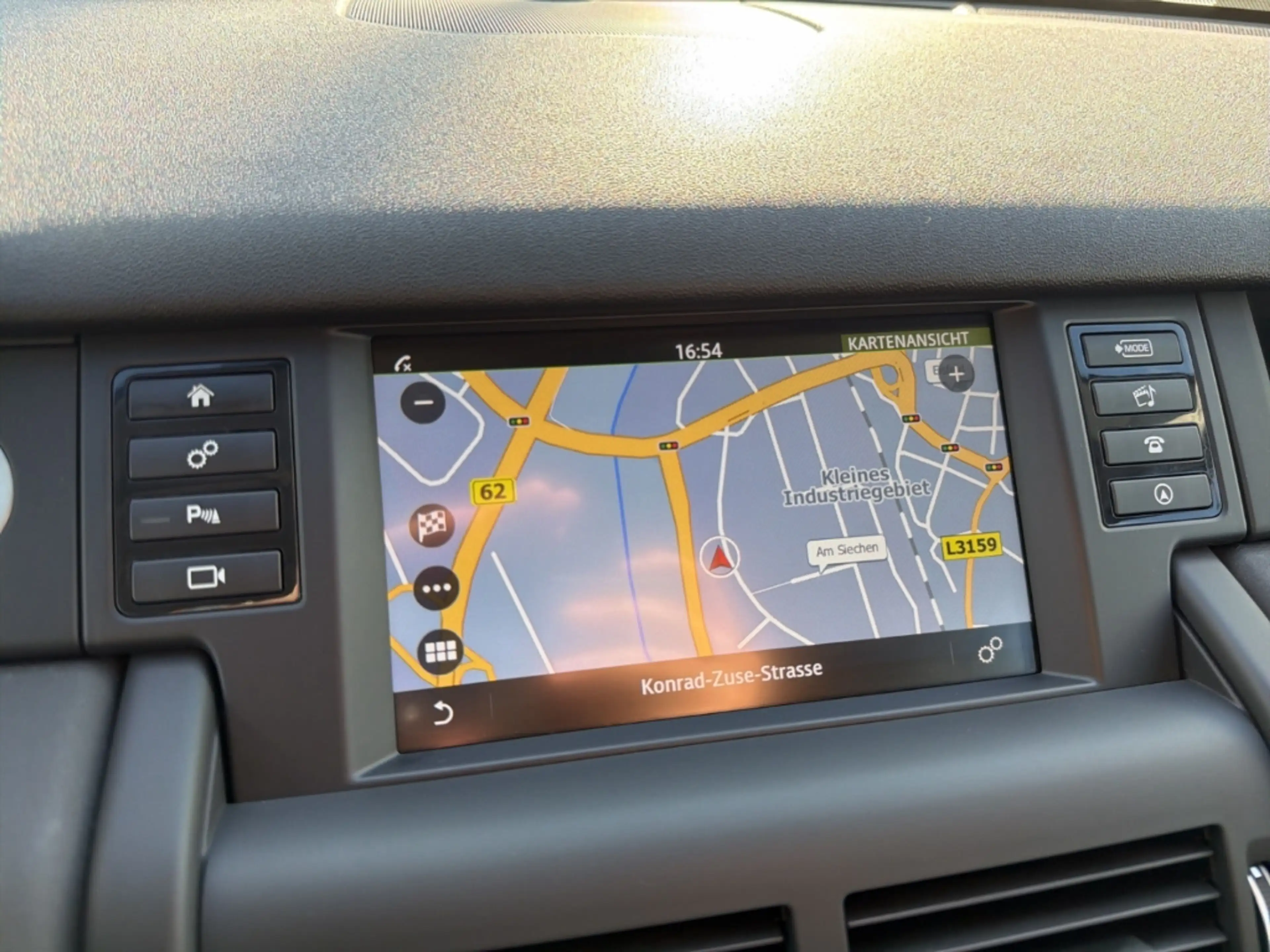 Land Rover Discovery Sport Pure AWD 2.0 D150 AHK Navi LED Kamera — photo 15