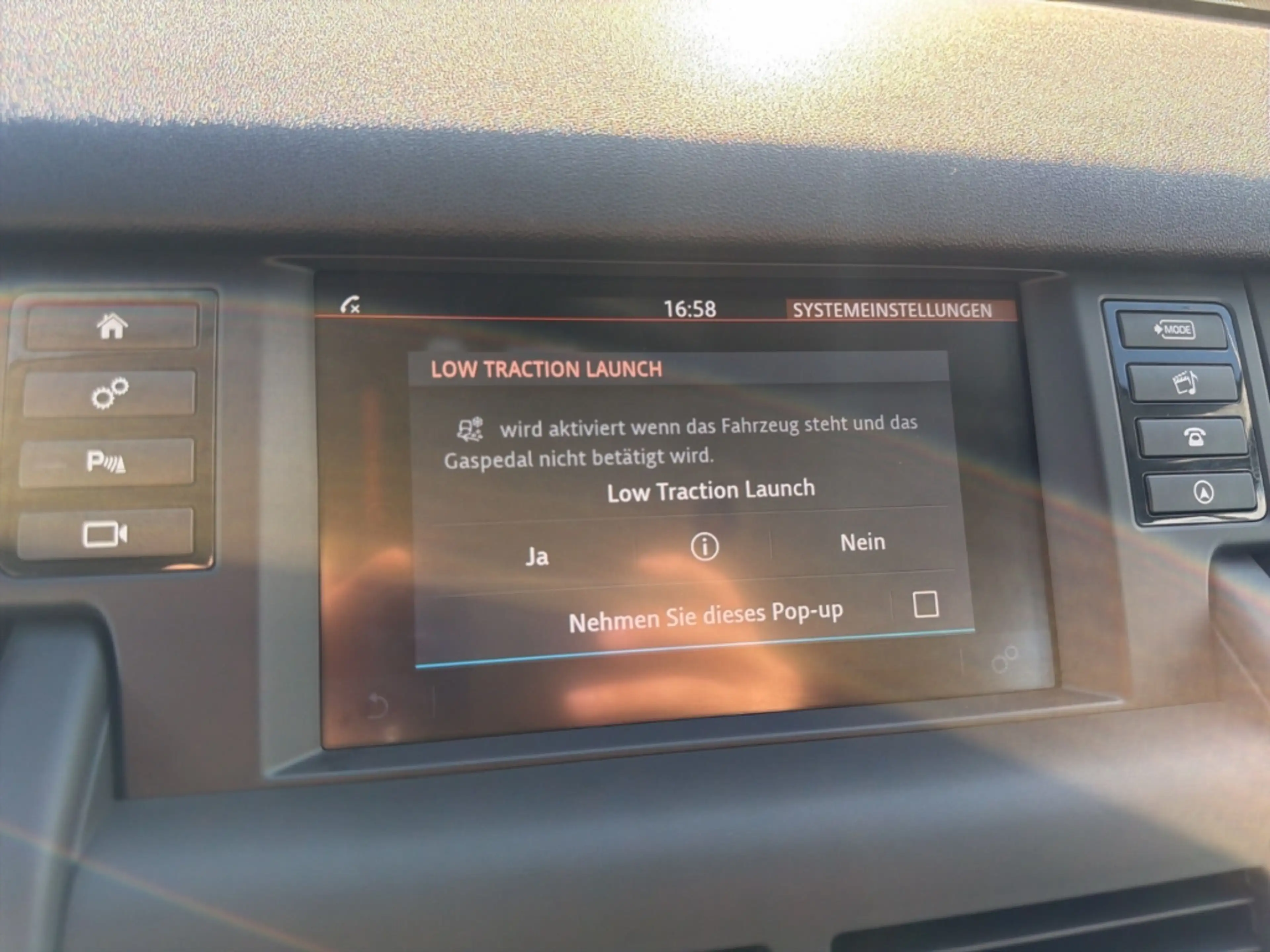 Land Rover Discovery Sport Pure AWD 2.0 D150 AHK Navi LED Kamera — photo 19