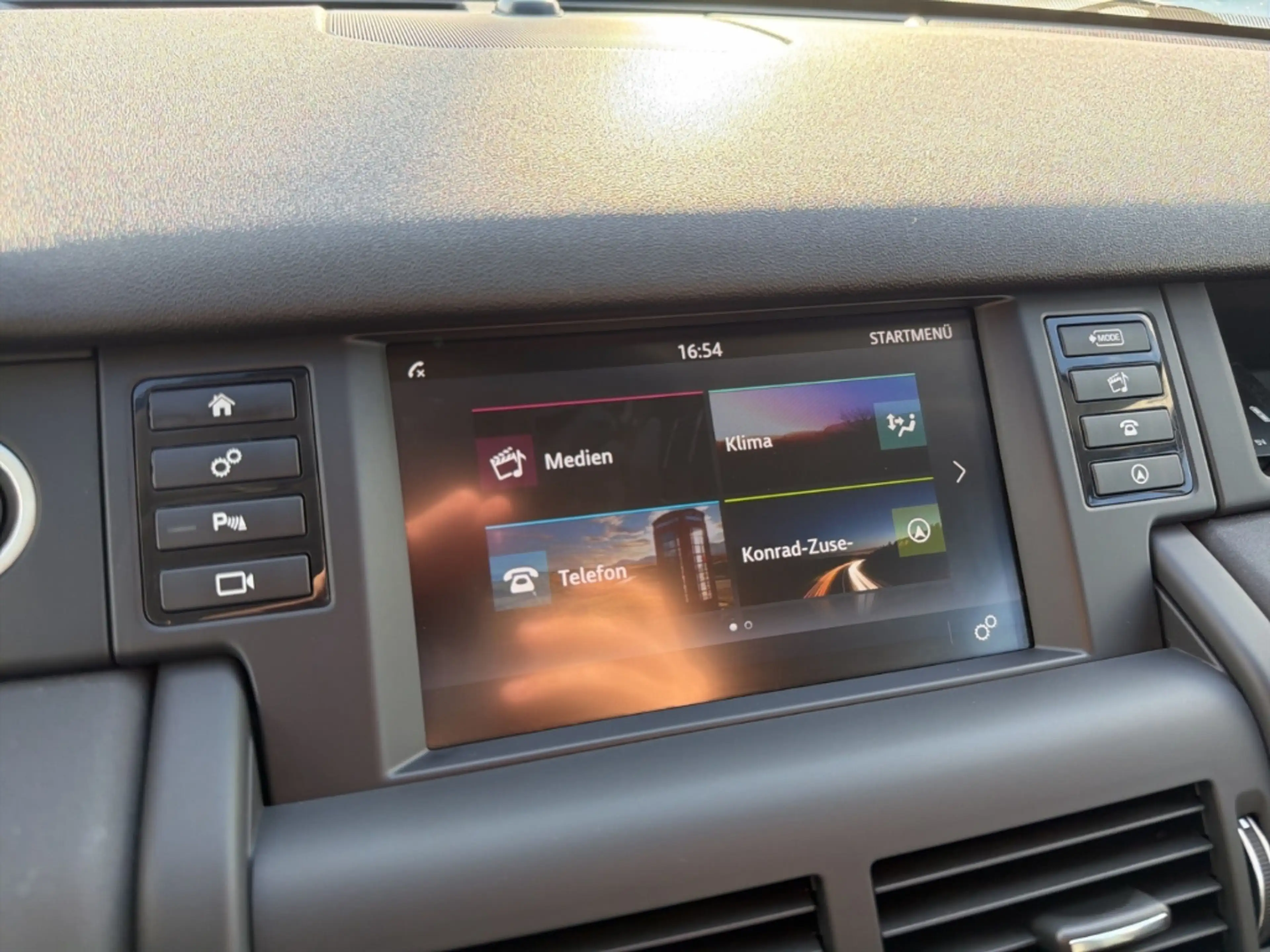 Land Rover Discovery Sport Pure AWD 2.0 D150 AHK Navi LED Kamera — photo 14
