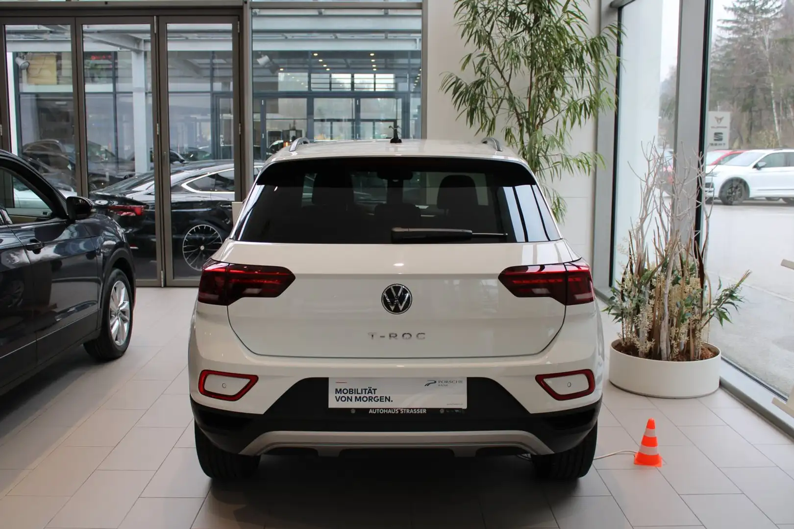 Volkswagen T-Roc Friends TSI Weiß - 2
