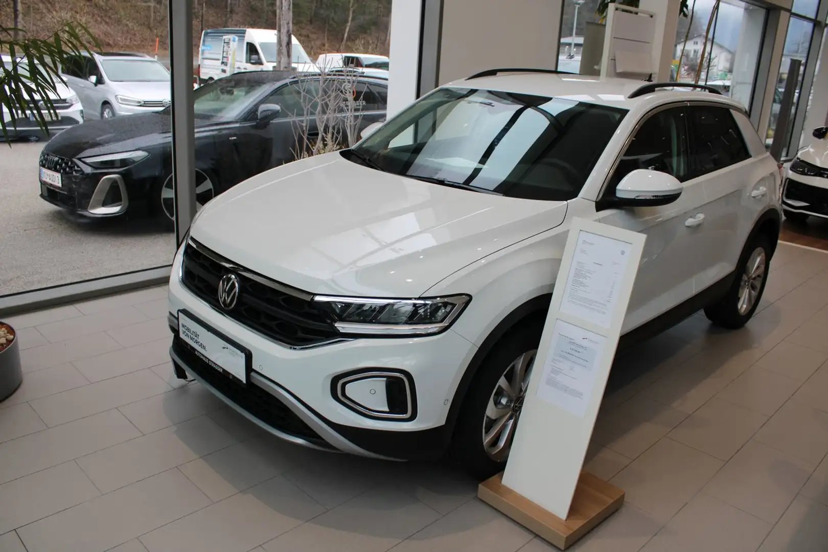 Volkswagen T-Roc Friends TSI Weiß - 1