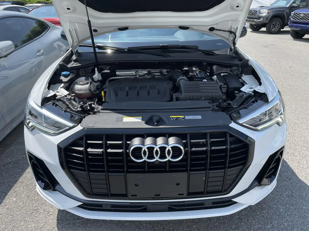 Audi Q3 снимка Audi Q3