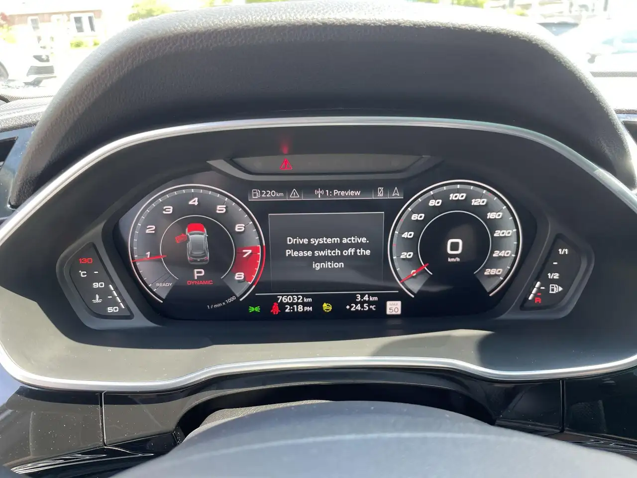 Audi Q3 снимка Audi Q3