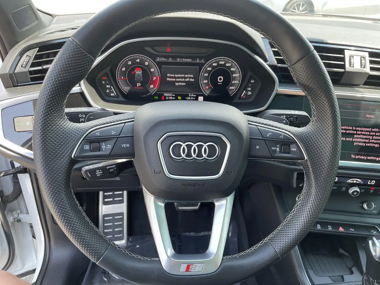 Audi Q3 снимка Audi Q3