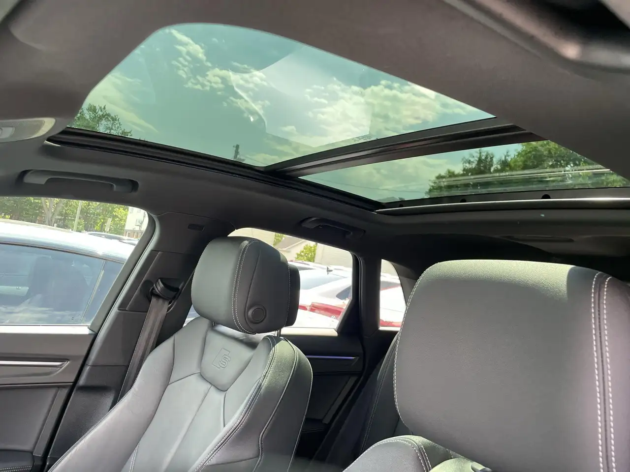 Audi Q3 снимка Audi Q3