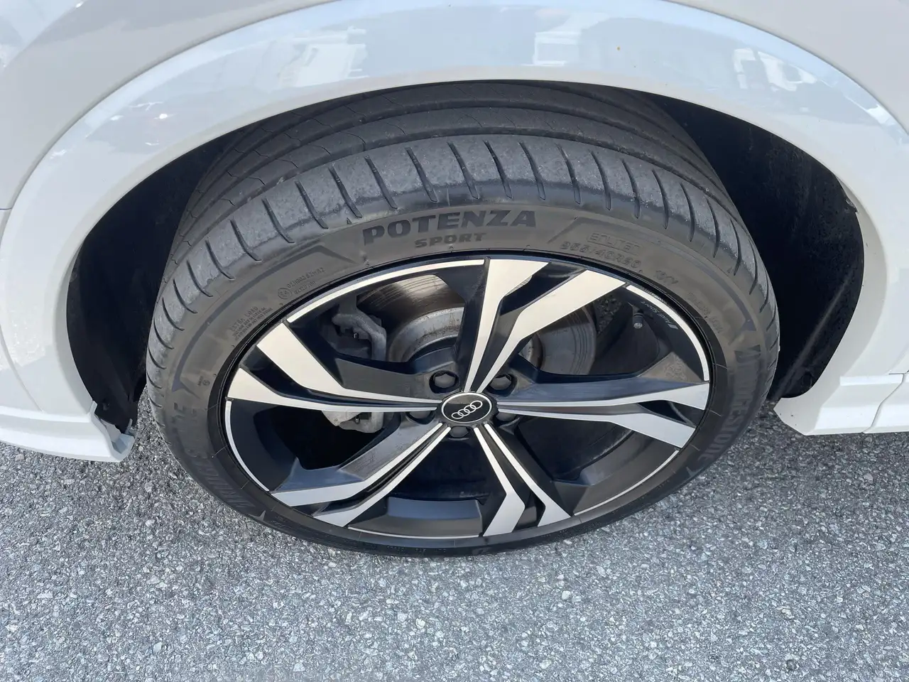 Audi Q3 снимка Audi Q3
