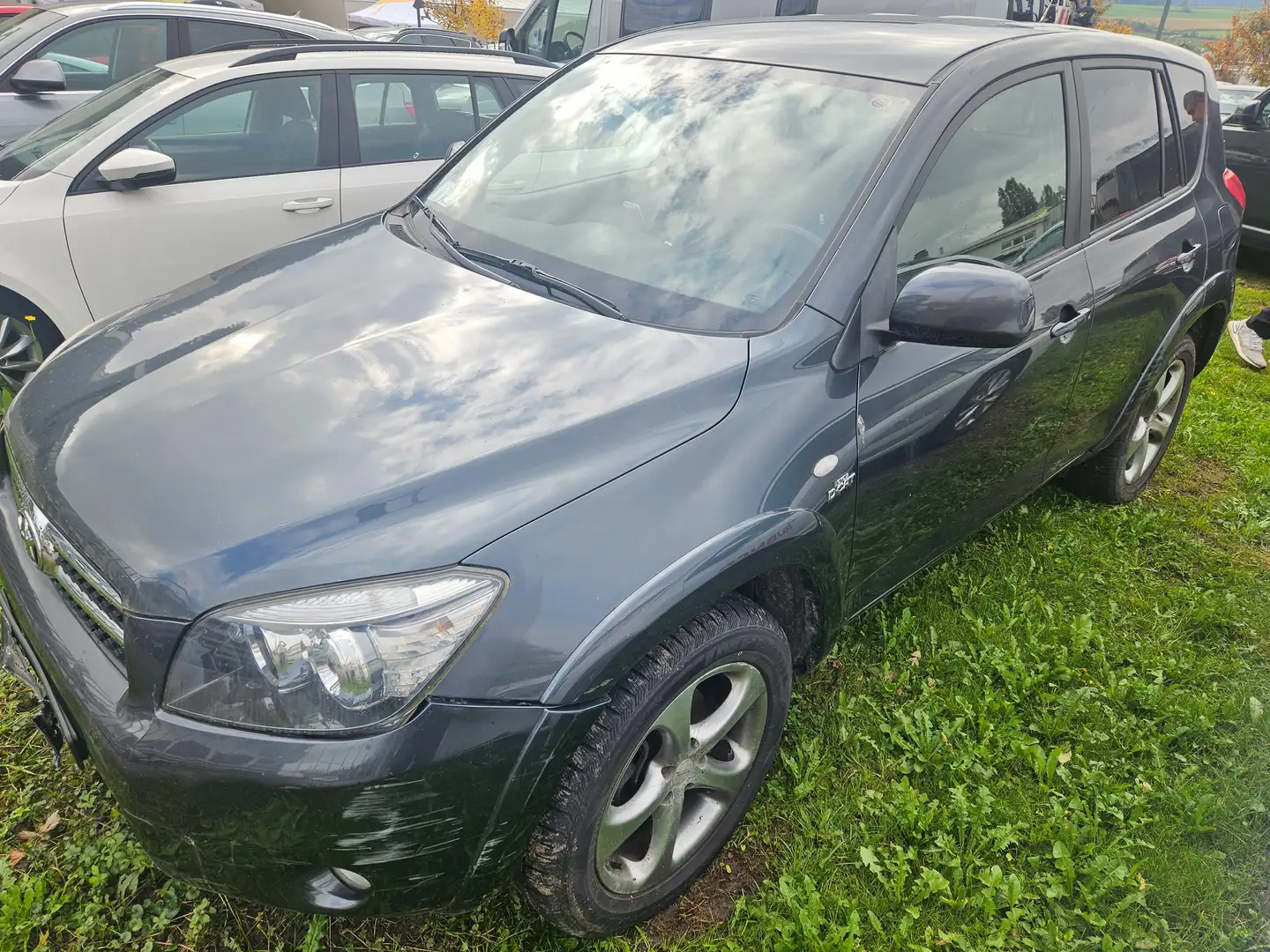 Toyota RAV 4 2,2D4D 4X4 LUXURY 177CV EURO4 CROSSOVER!!! Fekete - 2