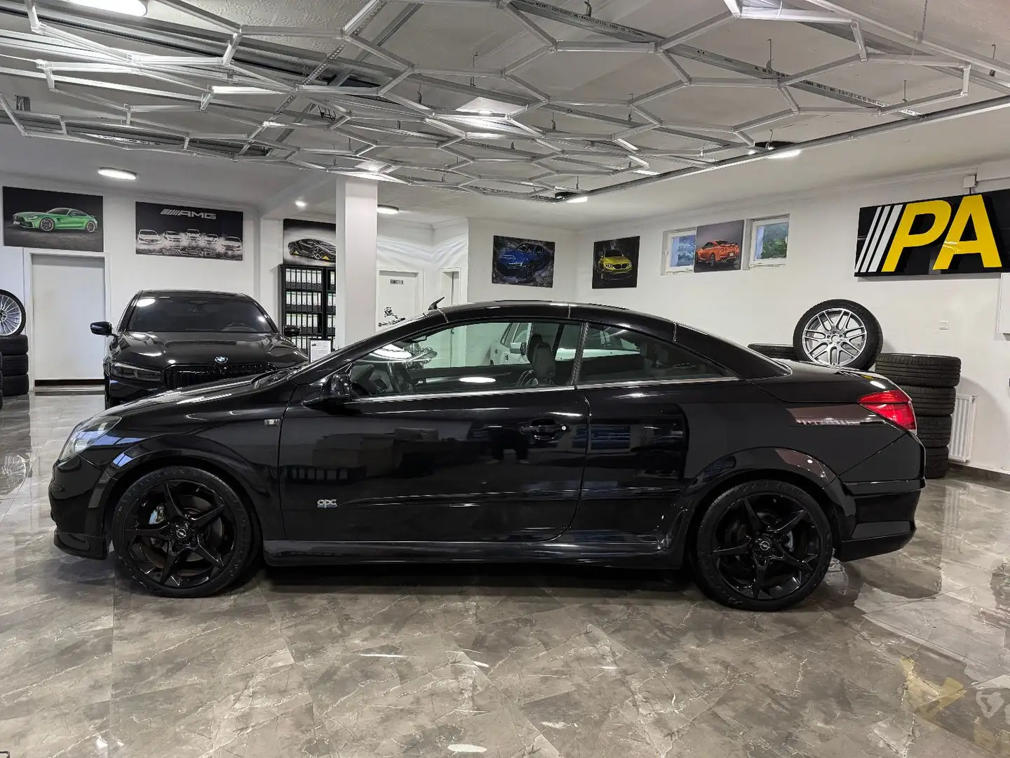 Opel Astra H 2.0 Twin Top Endless Summer OPC-Line Schwarz - 2