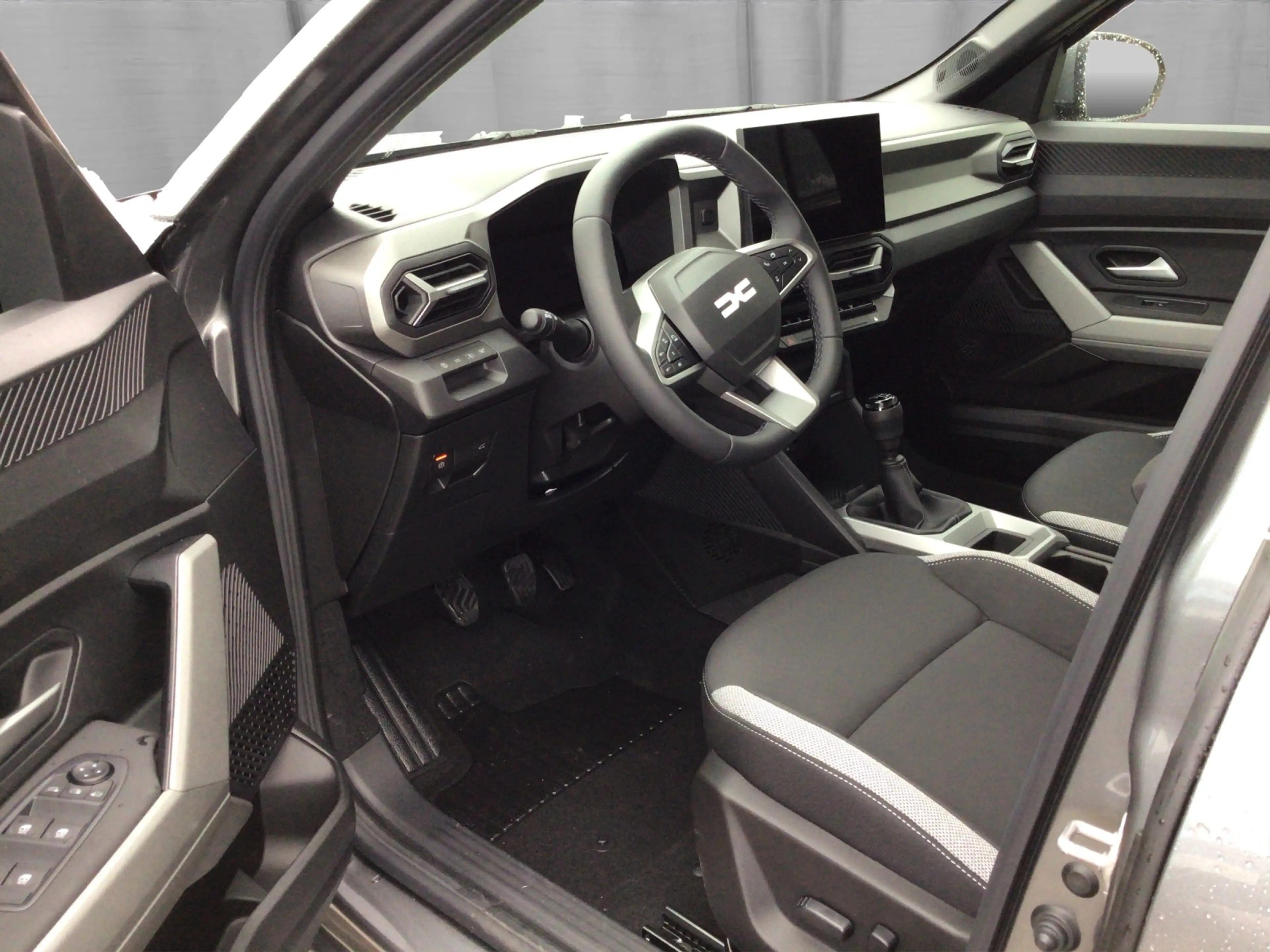 Dacia Bigster TCe 140 Journey — photo 10