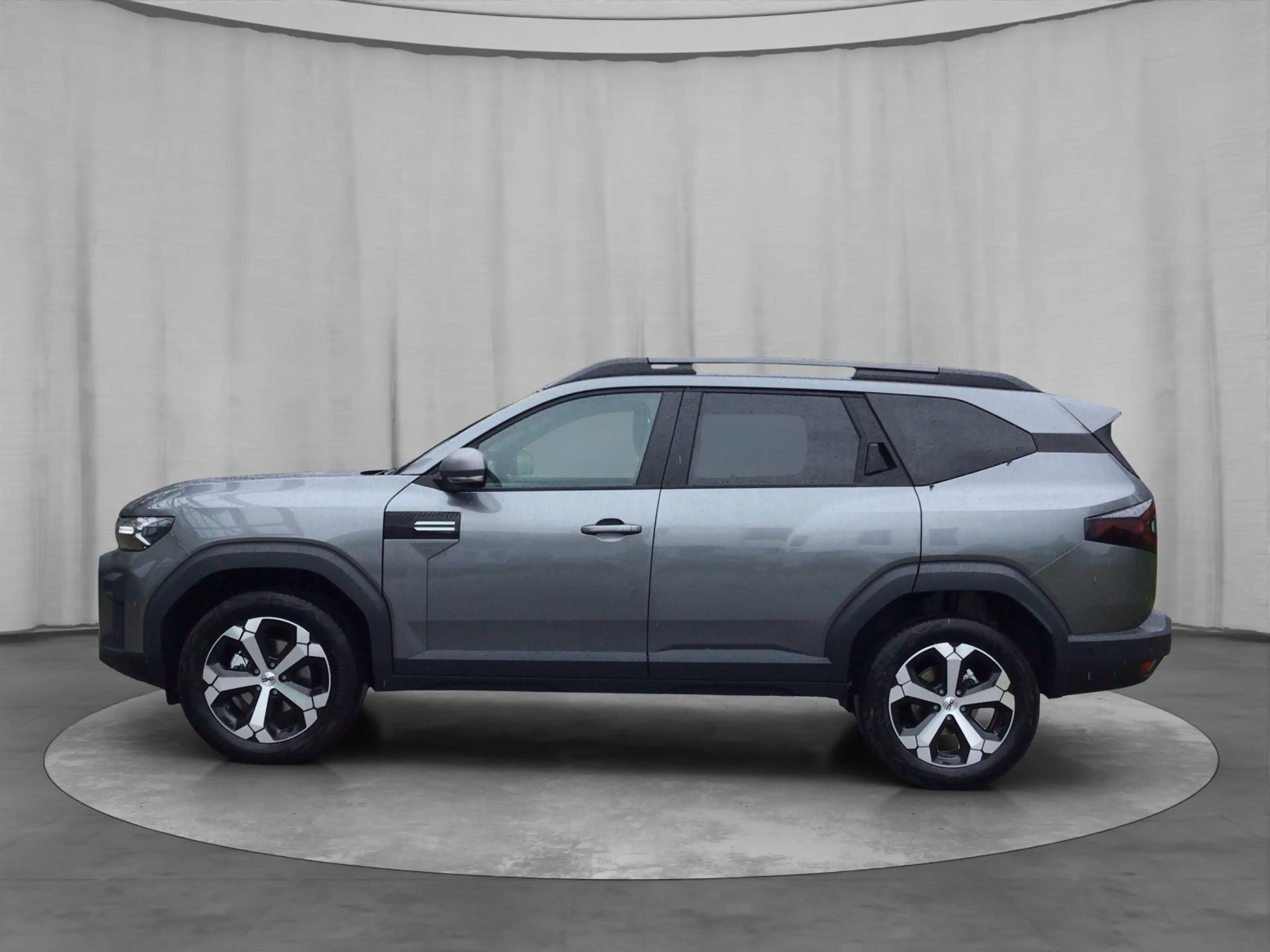 Dacia Bigster TCe 140 Journey — photo 2