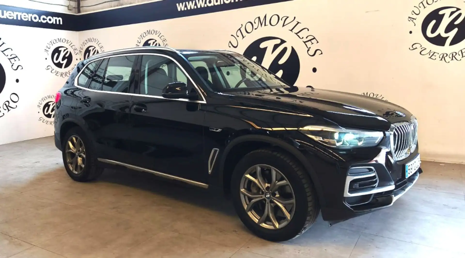 BMW X5 xDrive 45e xLine Negro - 1