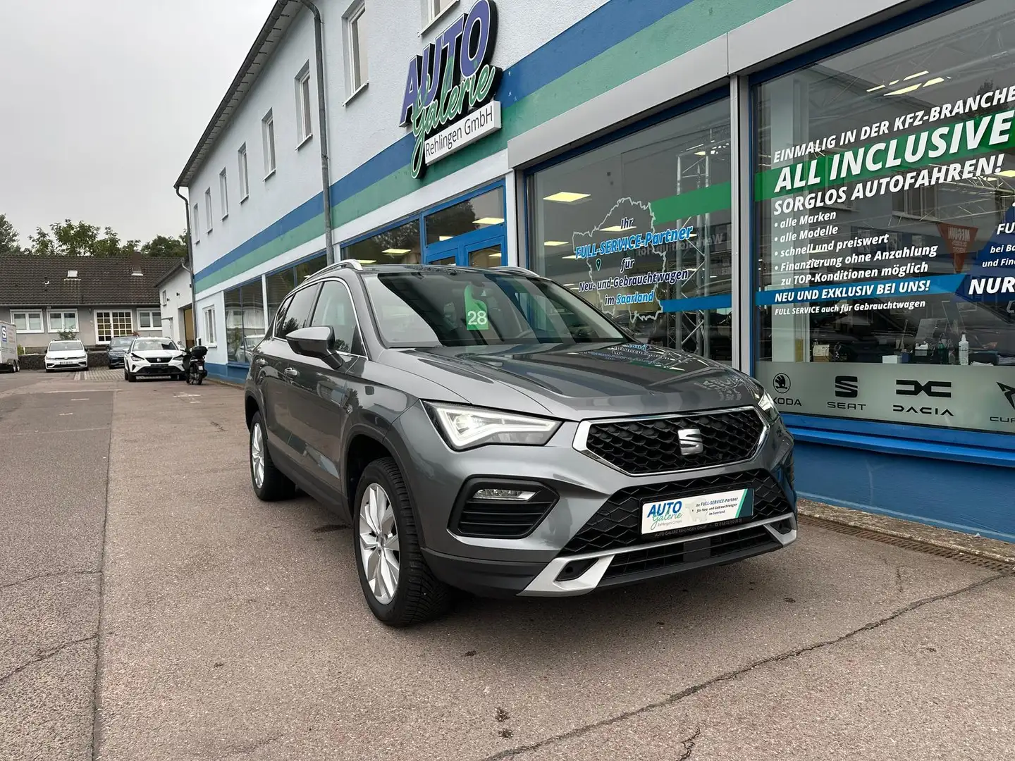 SEAT Ateca 1.5 16V TSI ACT Style mit AHK schwenkbar Grigio - 2