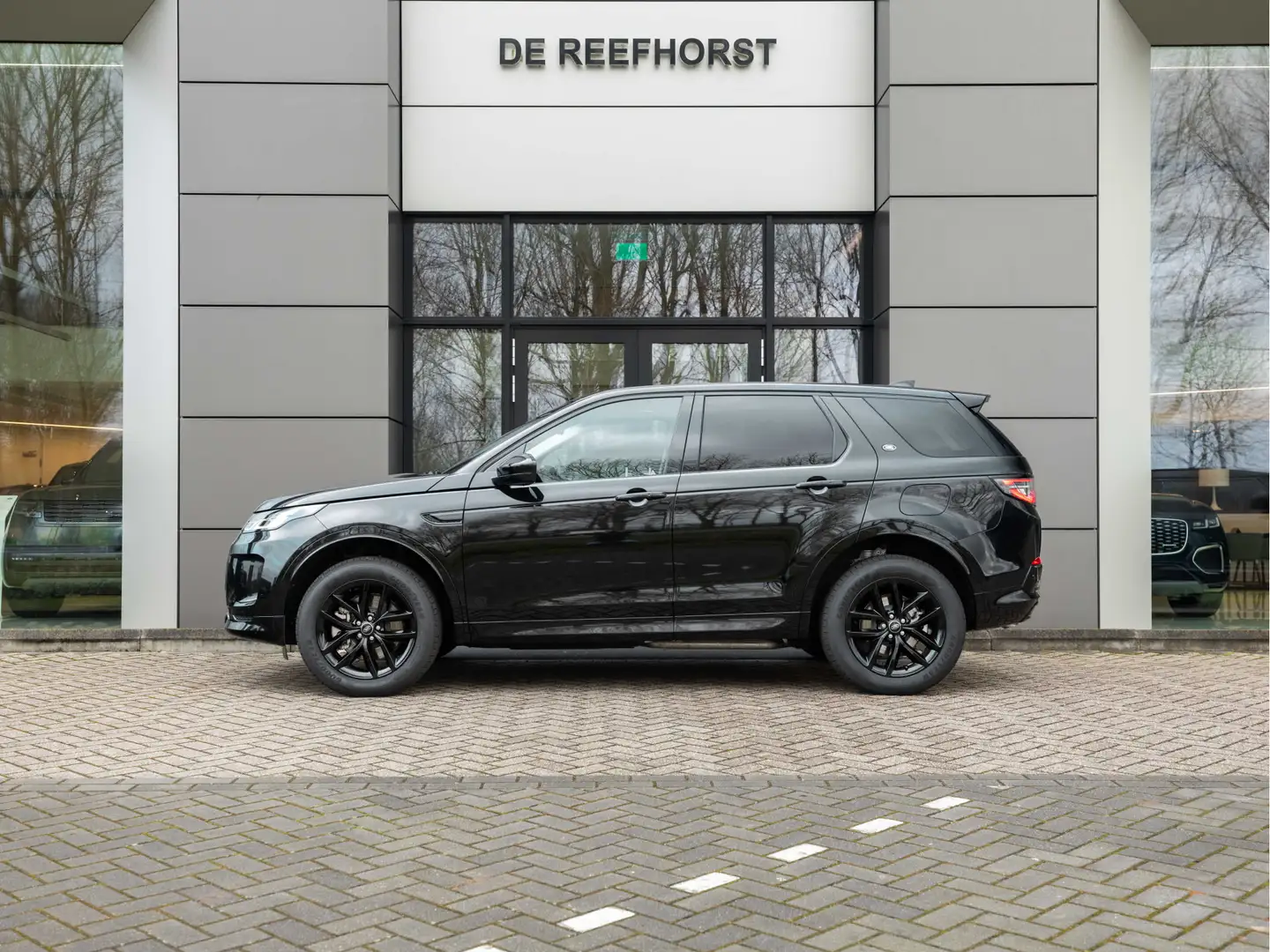 Land Rover Discovery Sport P270e PHEV S Edition | Driver Assist Pack | Conven Zwart - 2
