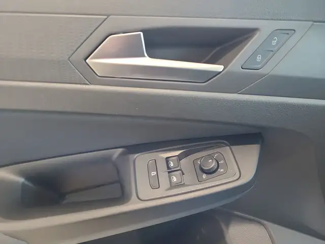 Ford Tourneo Connect view 8