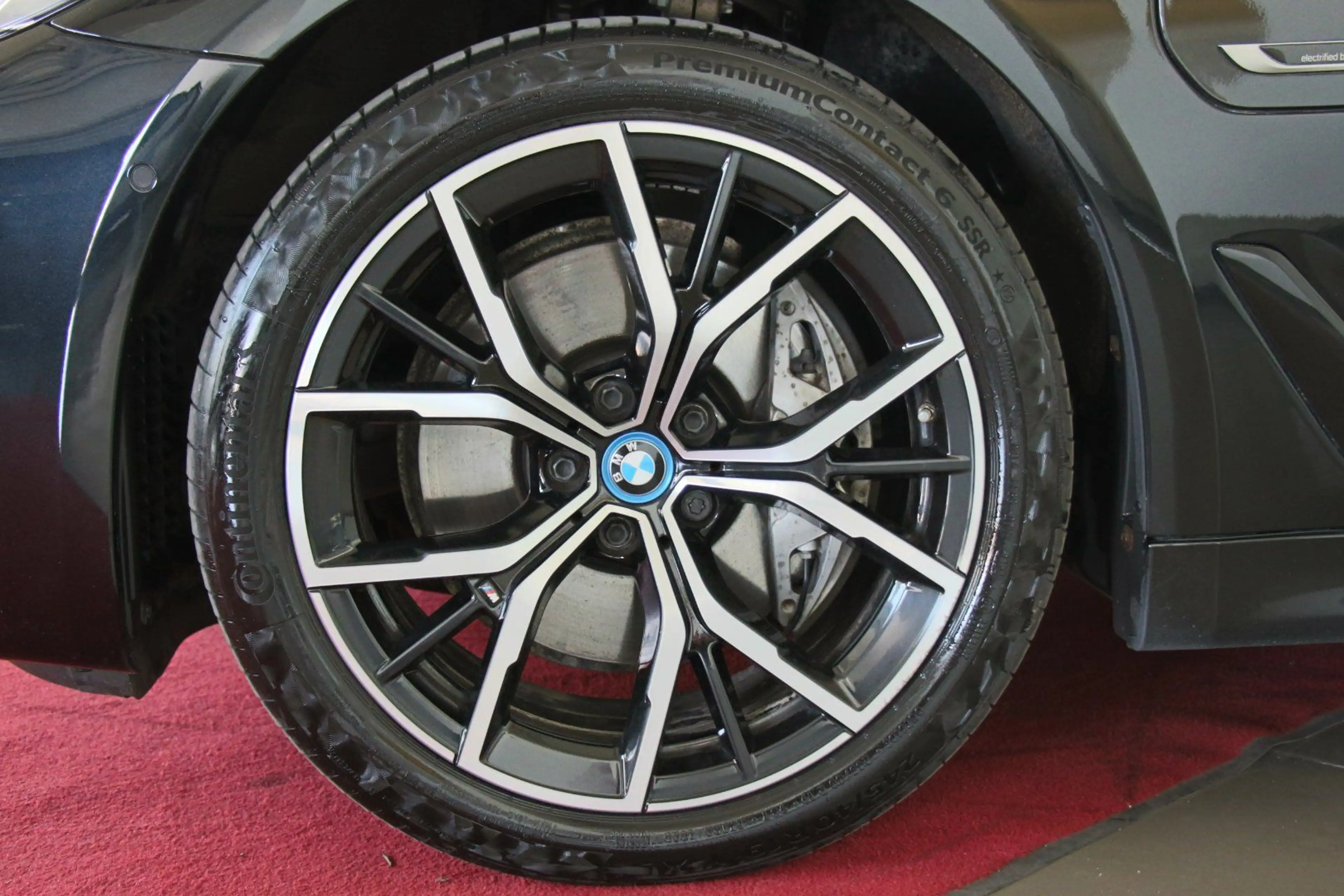 BMW 545 e xDrive 3.0 M SPORT/AHK/KAMERA — photo 5