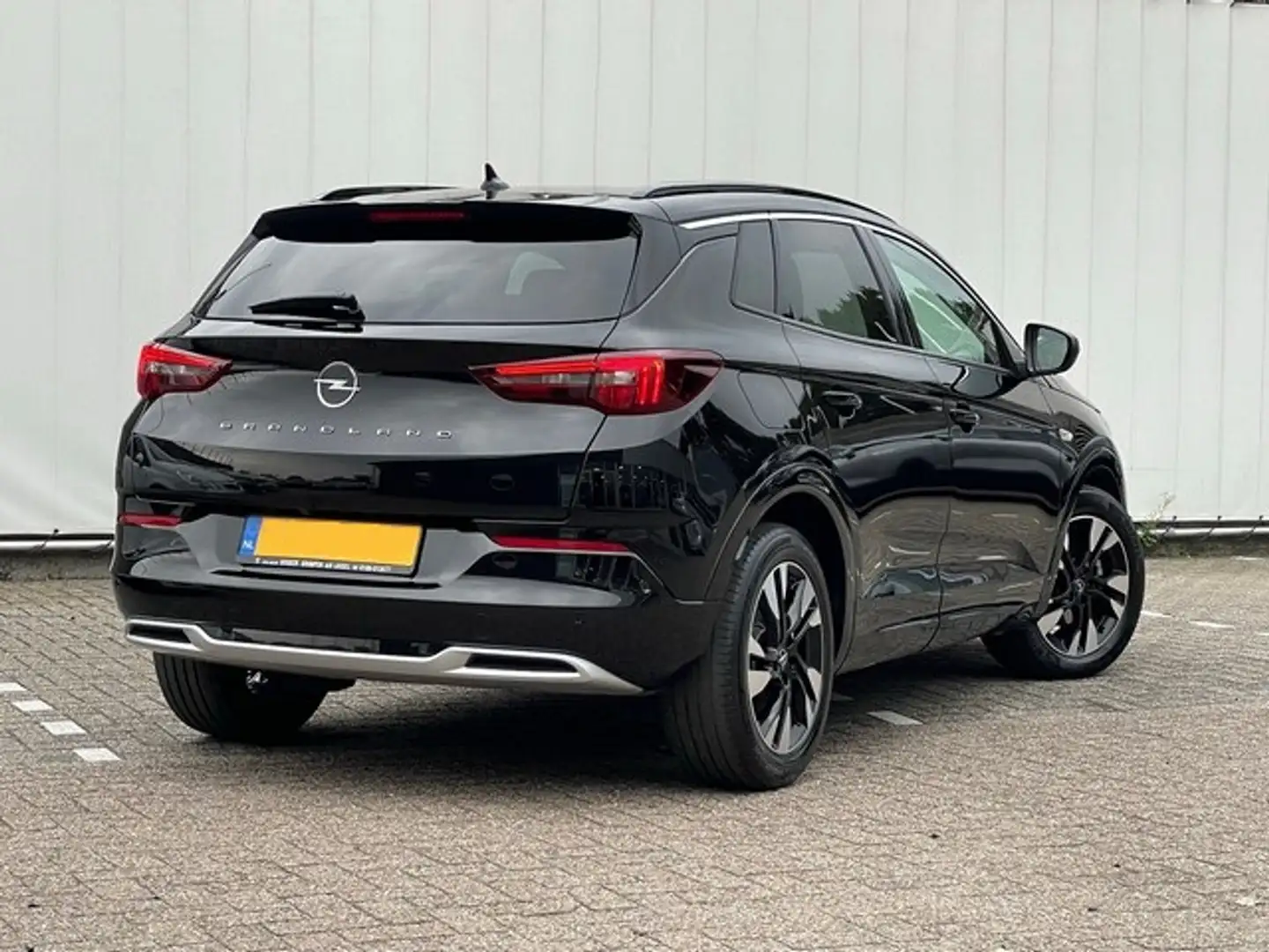 Opel Grandland 1.6 Turbo Hybrid Elegance met Navi/Camera, AGR, LE Gris - 2