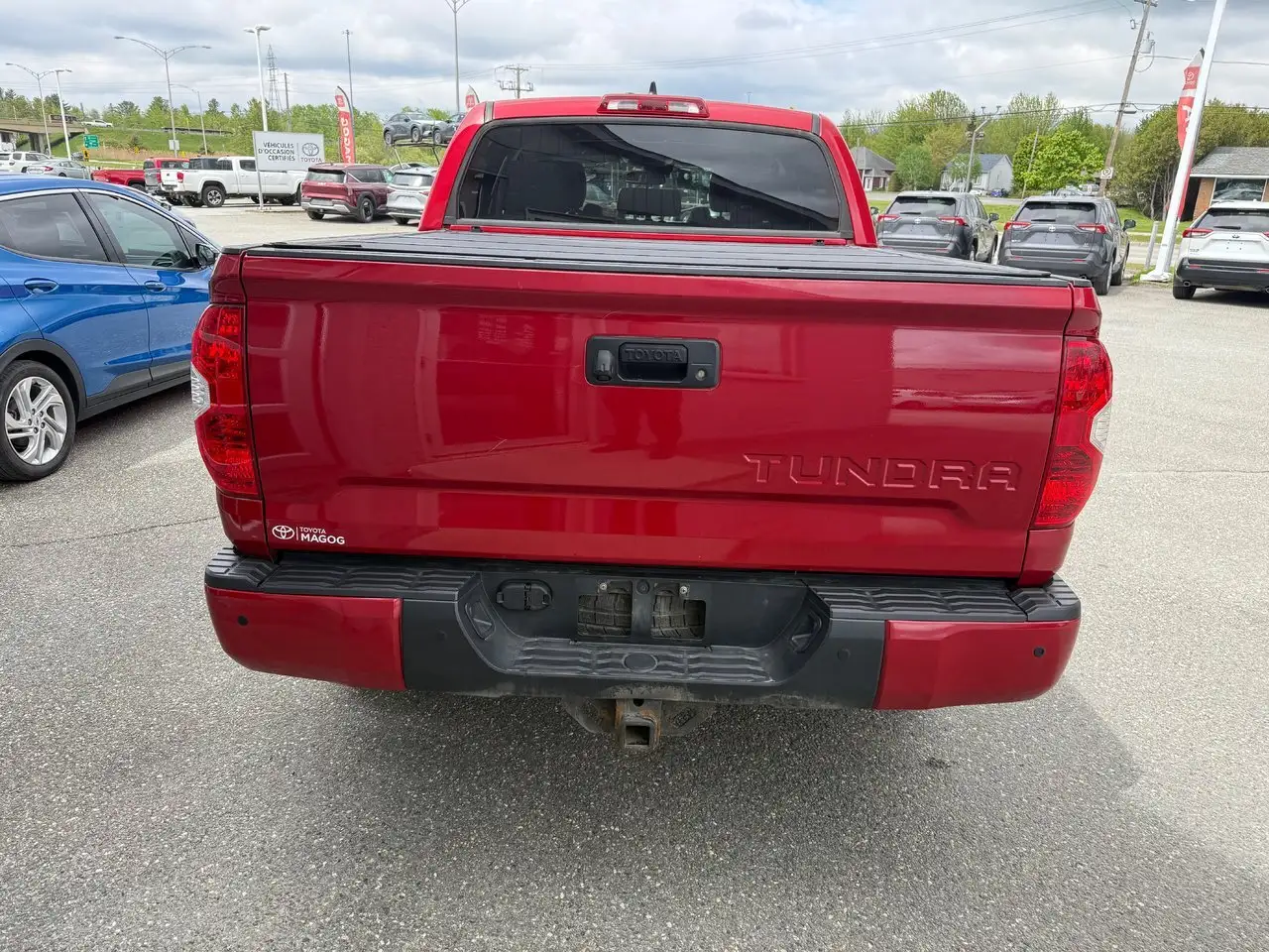 Toyota Tundra снимка Toyota Tundra