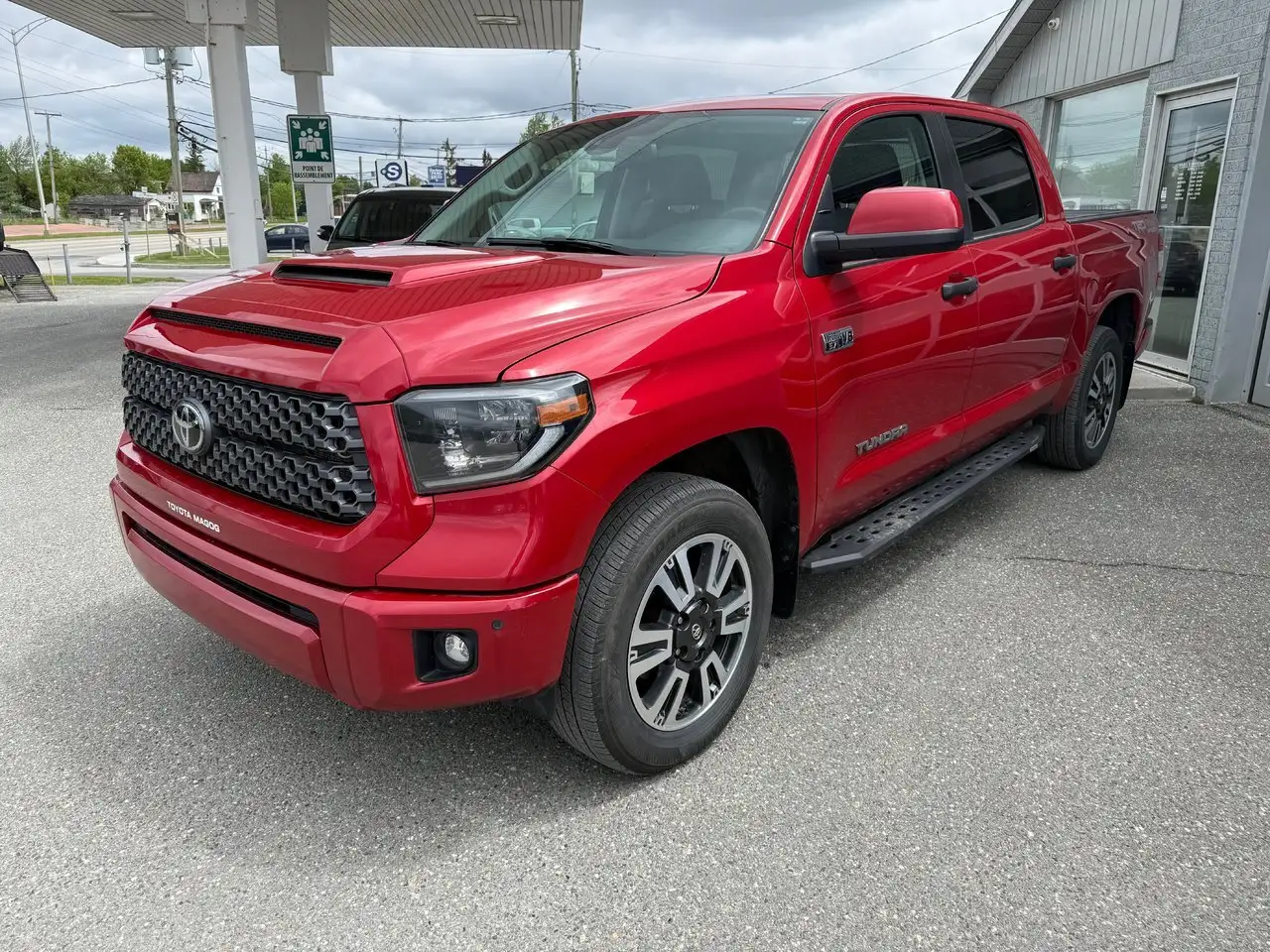 Toyota Tundra снимка Toyota Tundra