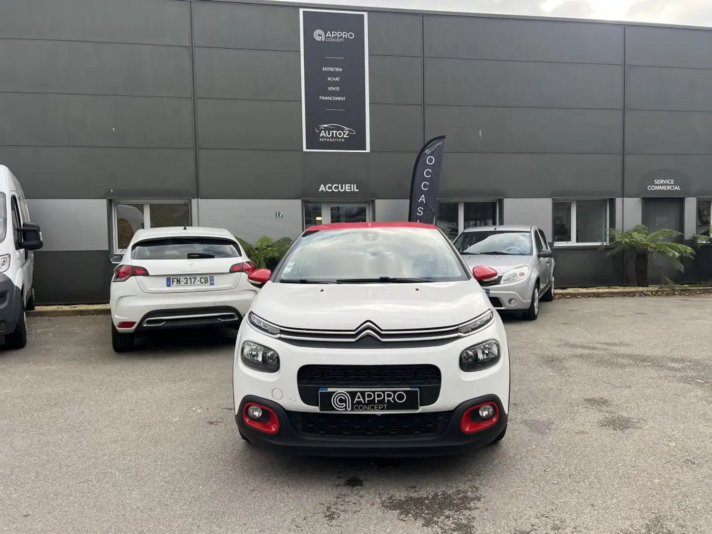 Citroen C3 1.5 BlueHDi - 100 S\u0026S   BERLINE Graphic Blanc - 2