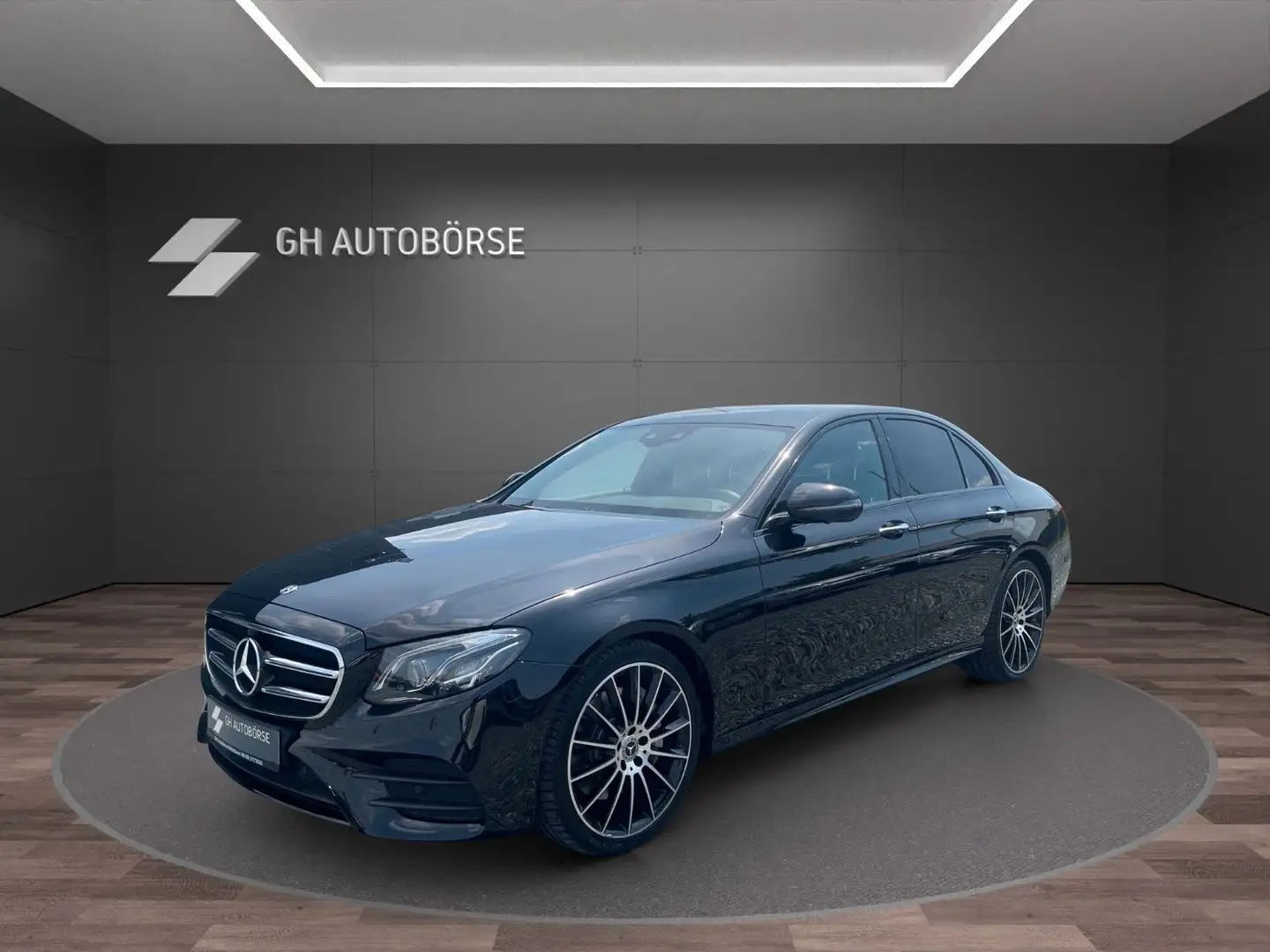 Mercedes-Benz E 350 Lim. AMG-Line|WIDESCREEN|360*KAM|STAND-HZG Noir - 1