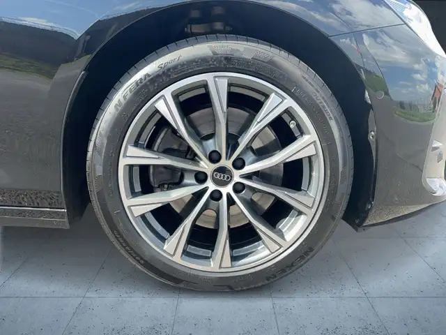 Audi A6 view 8