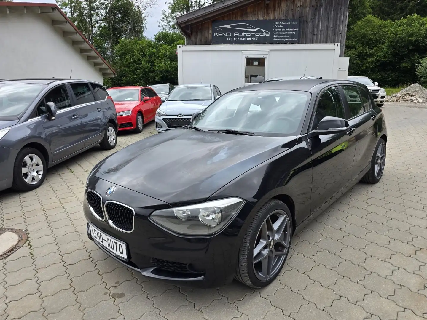 BMW 114 Baureihe 1 Lim. 5-trg. 114 i Czarny - 1