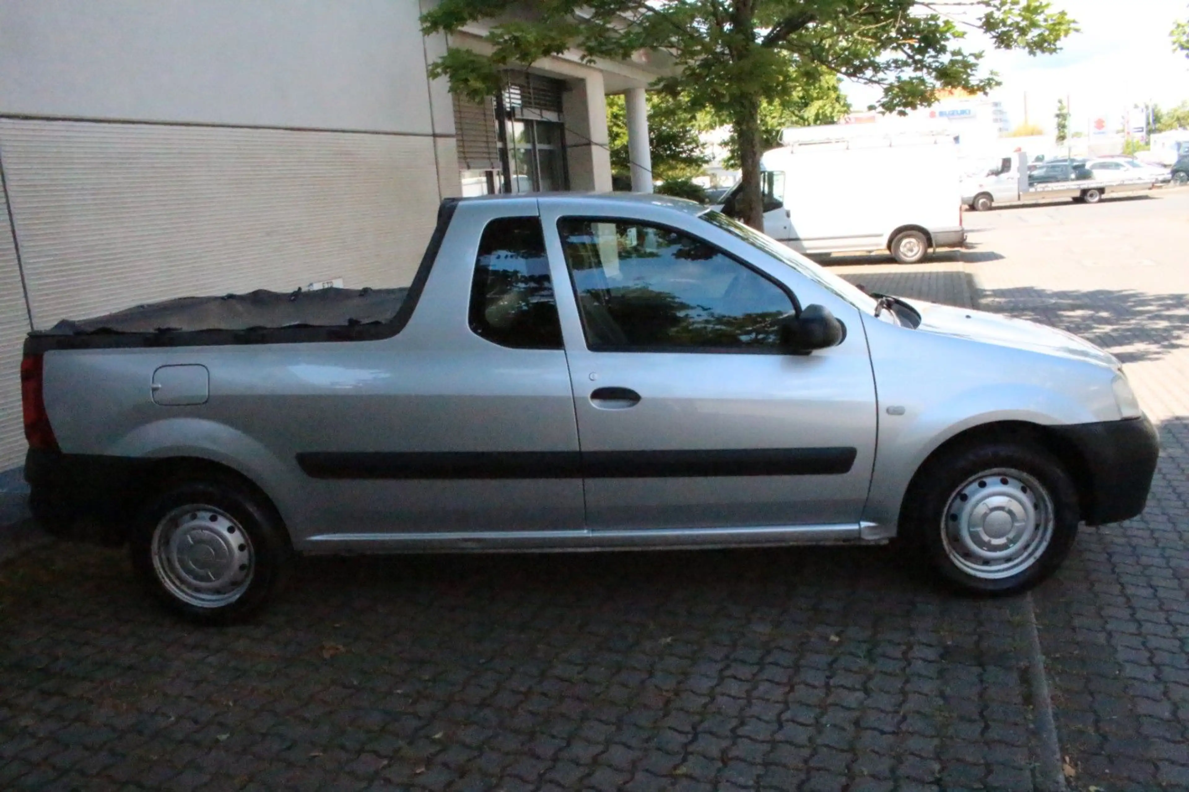 Dacia Logan Pickup Ambiance — photo 4