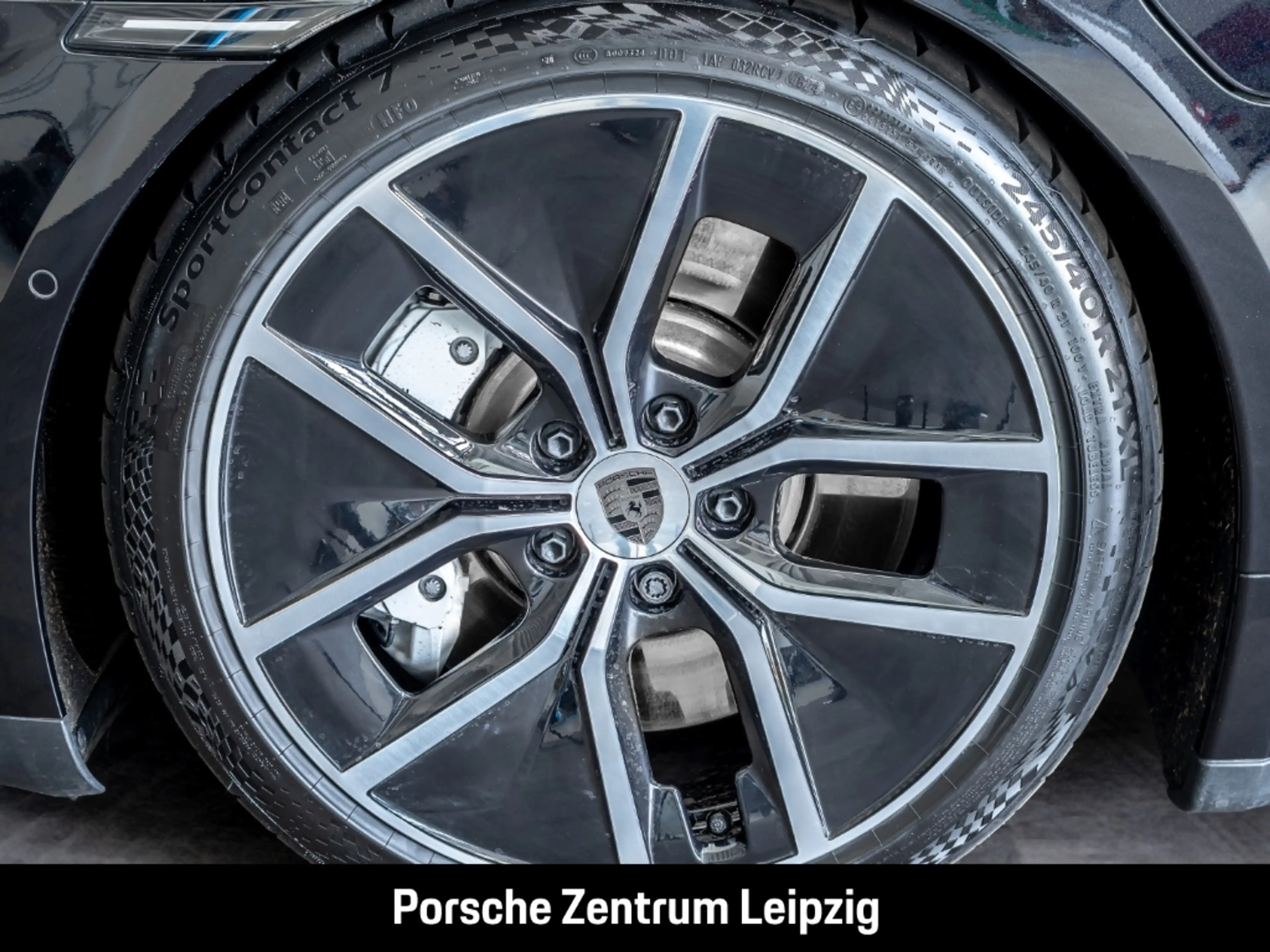 Porsche Taycan Turbo Sport Turismo Active-Ride Burmester — photo 10