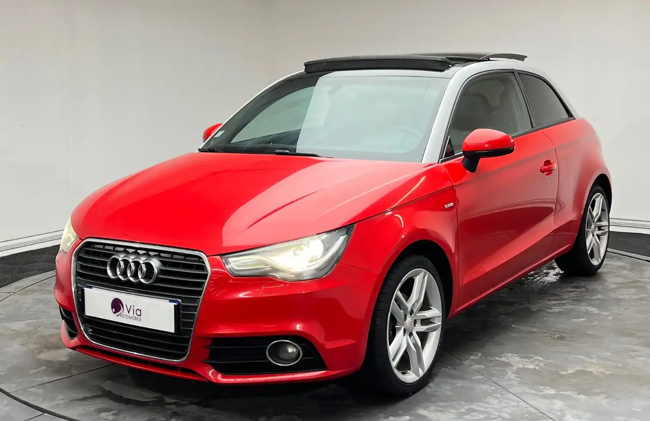 Audi A1 1.6 TDI 90 S-LINE - 3P - TOIT OUVRANT
