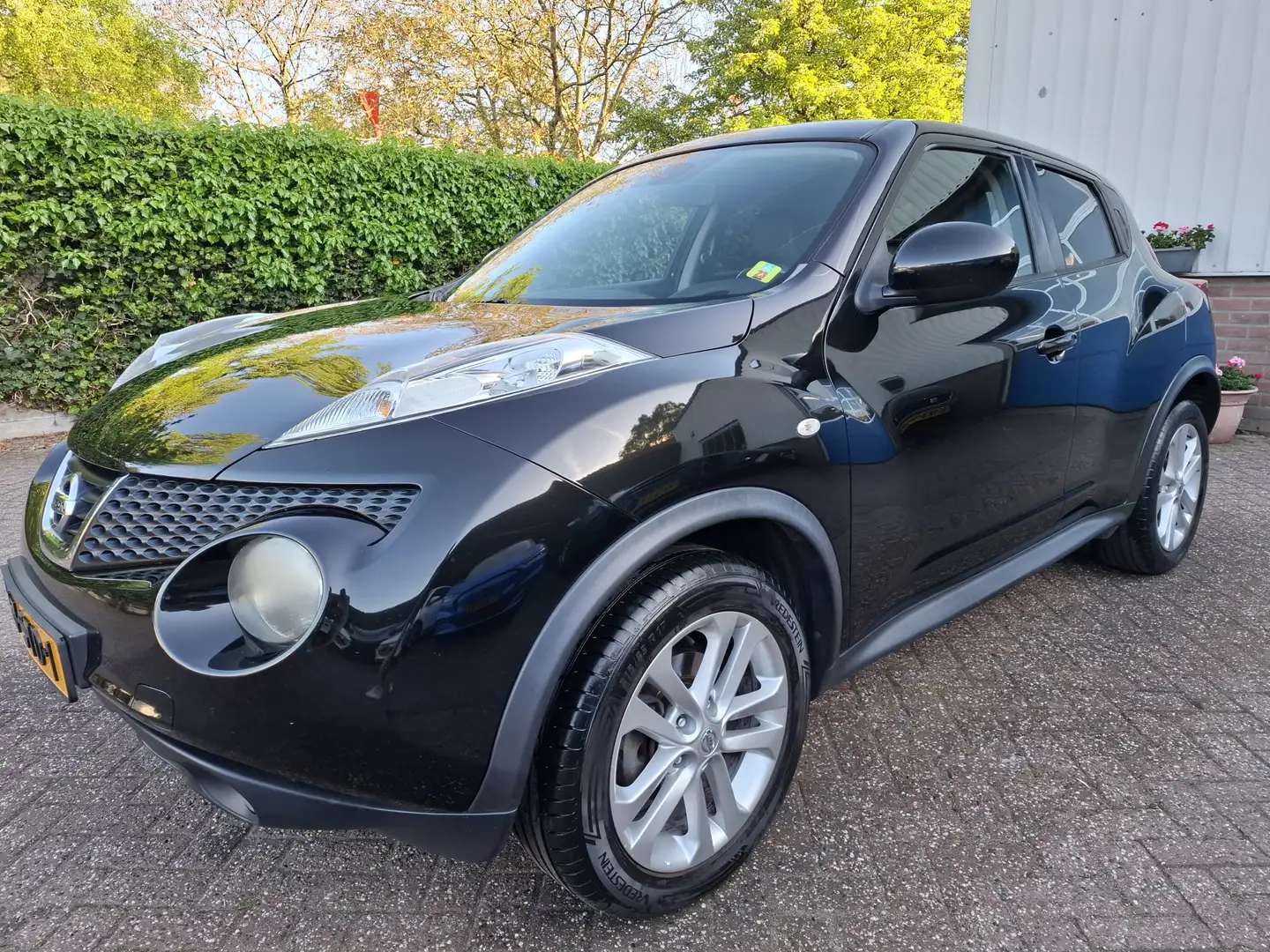 Nissan Juke 1.6 Tekna LEER/CLIMAT/CRUISE/TREKHAAK/KEYLESS 117P Nero - 1