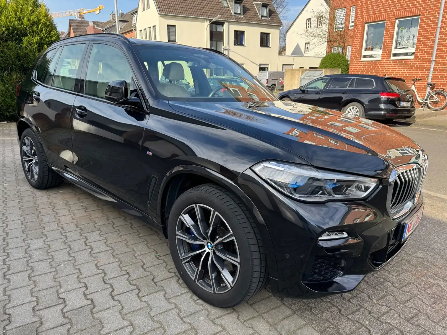 BMW X5 xDrive 40 i M Sport-Laser-Head Up-360 Kam Schwarz - 2