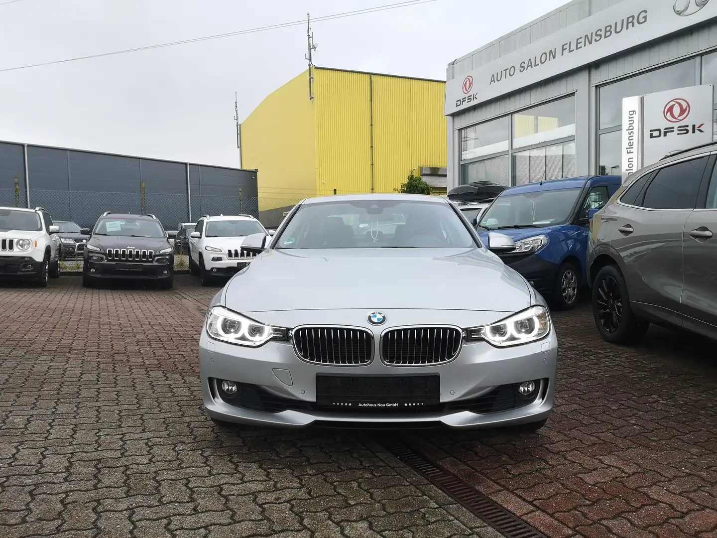 BMW 320 320i*wenig Kilometer*Automatik*Leder*Klima uvm. Gris - 2