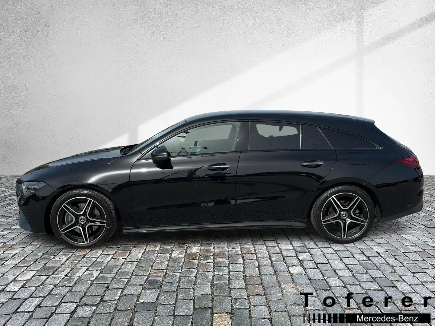 Mercedes-Benz CLA 200 d Shooting Brake AMG Line KeyGo PTS Shz Schwarz - 2