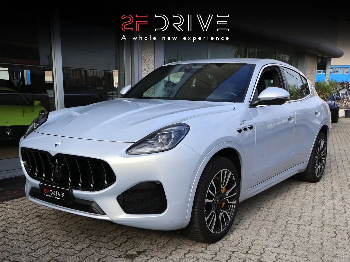 Maserati Grecale GT Hybrid 300 CV Grau - 1