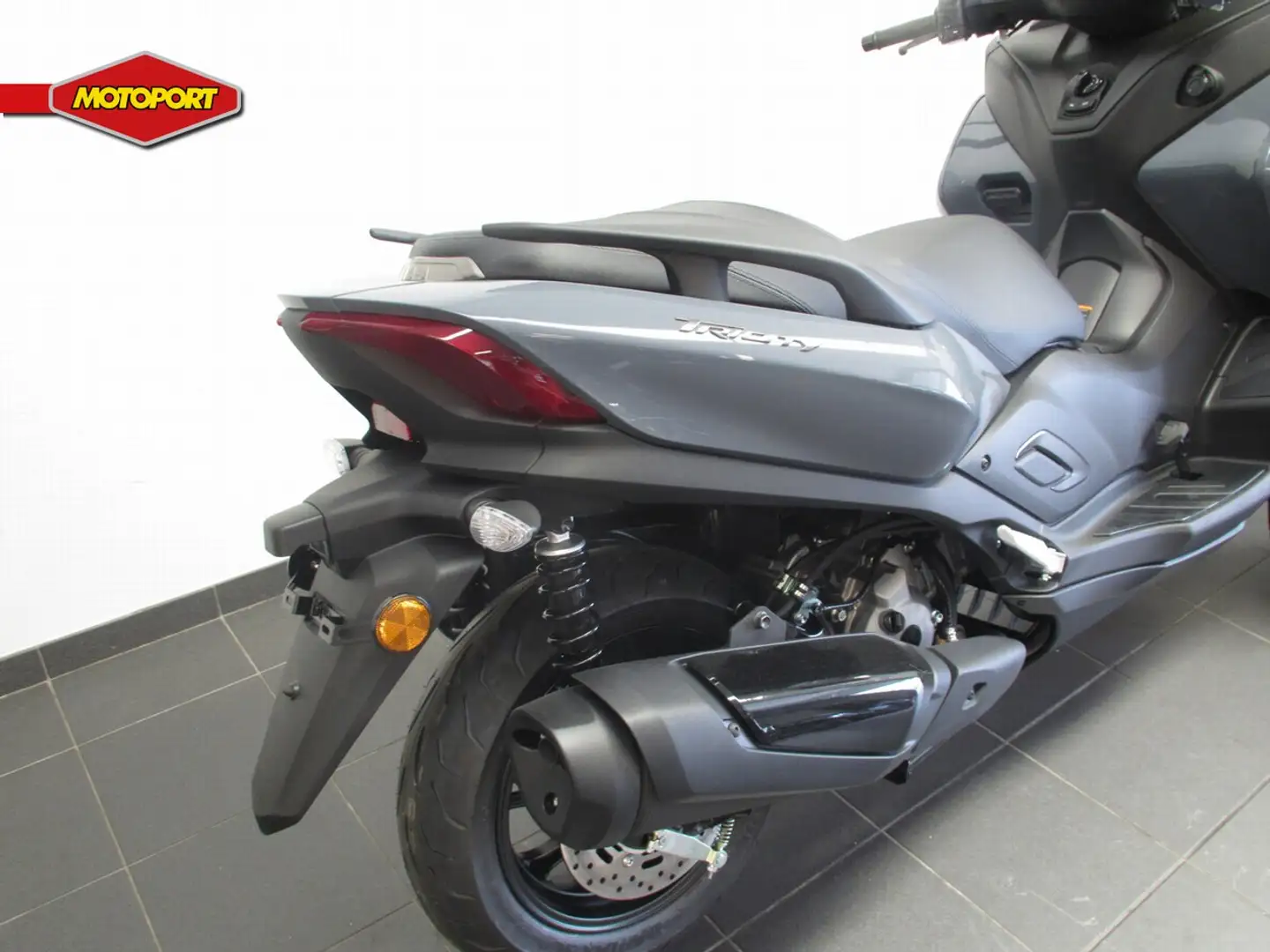 Yamaha TriCity 300 Šedá - 2