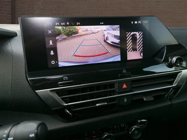 Citroen C4 view 13