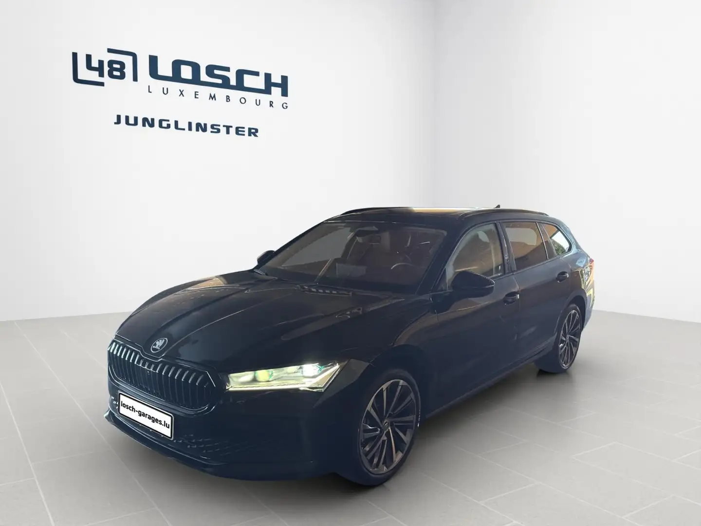 Skoda Superb Combi L&K 2.0 TDI 193PS 4X4 Schwarz - 1